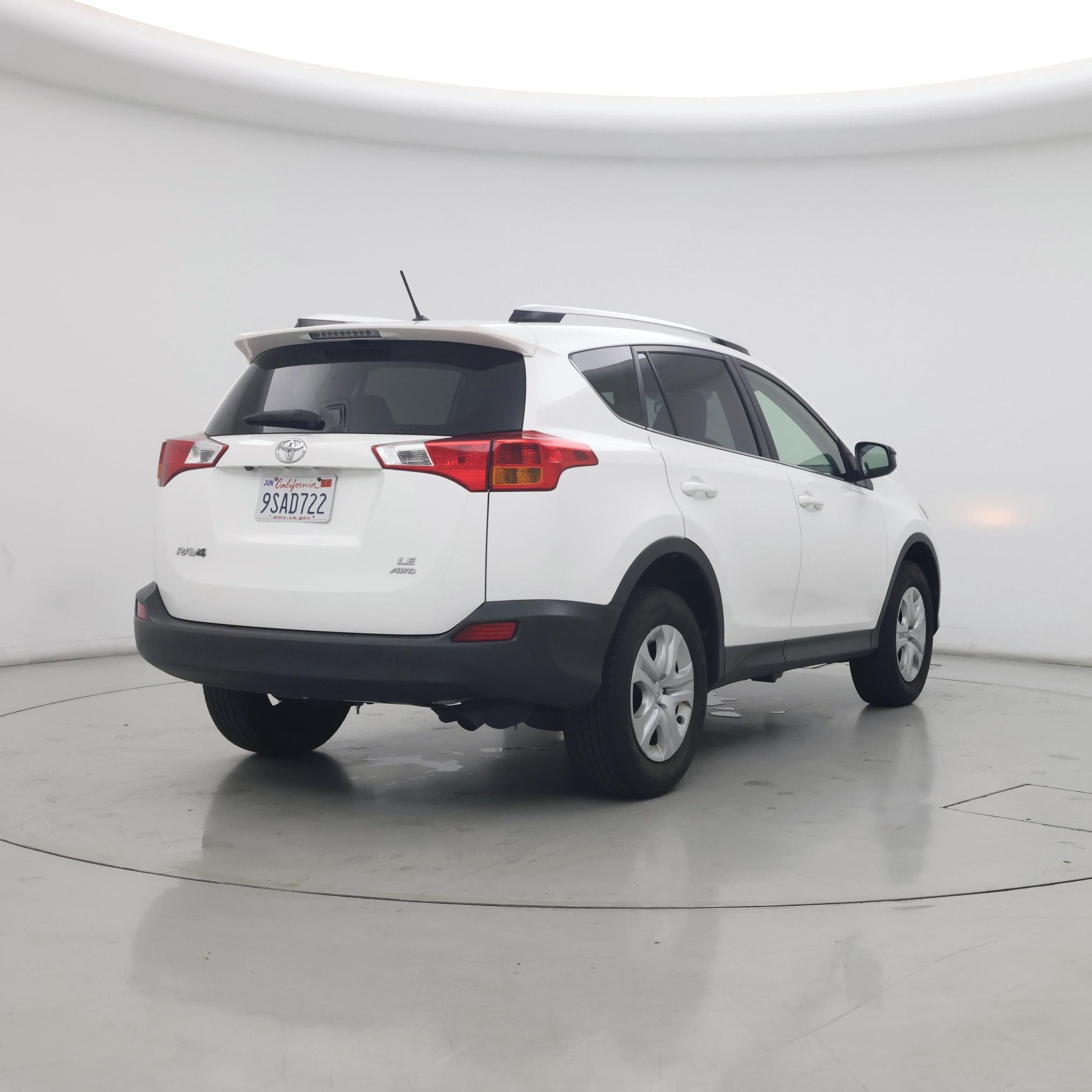 Thumbnail: 2015 Toyota RAV4 - 8