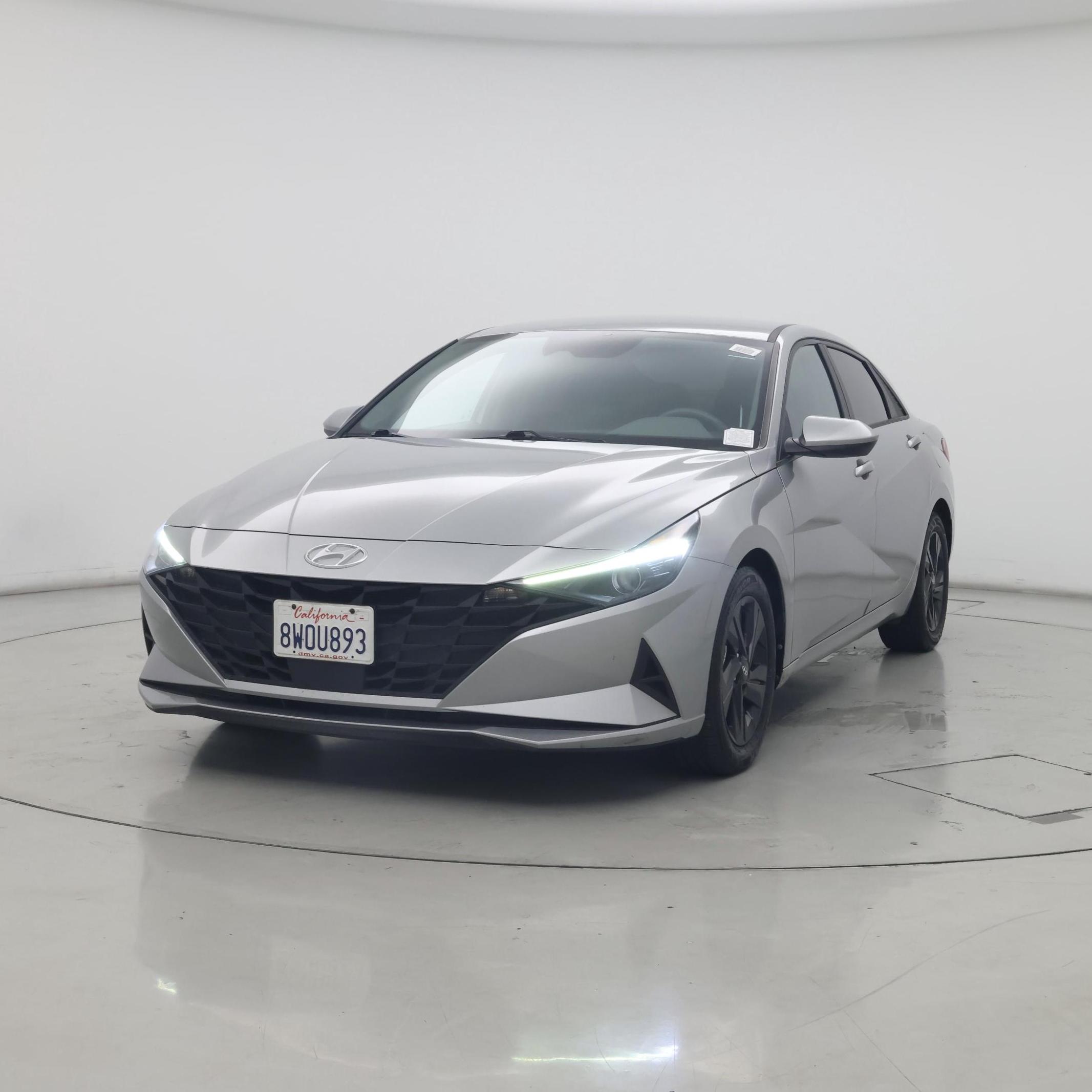 Thumbnail: 2021 Hyundai Elantra - 4