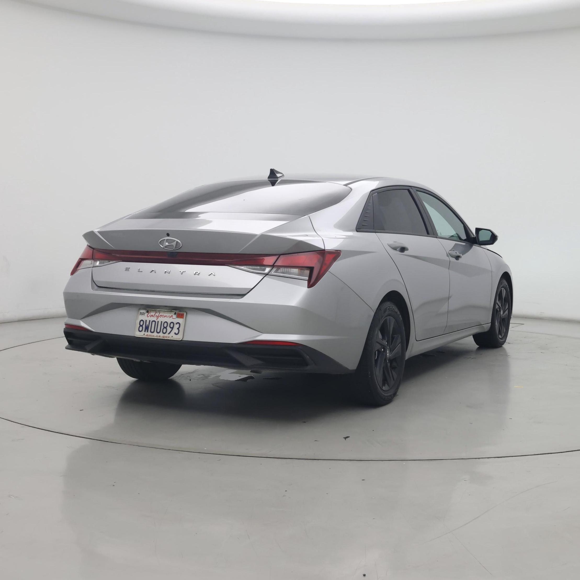Thumbnail: 2021 Hyundai Elantra - 8