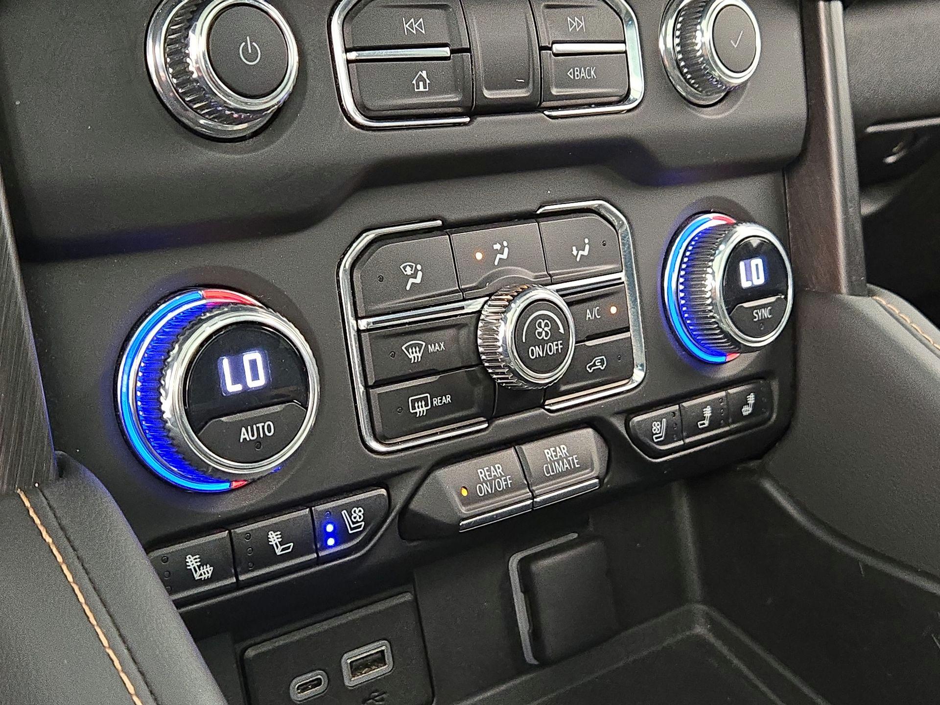 Thumbnail: 2023 GMC Yukon XL - 16