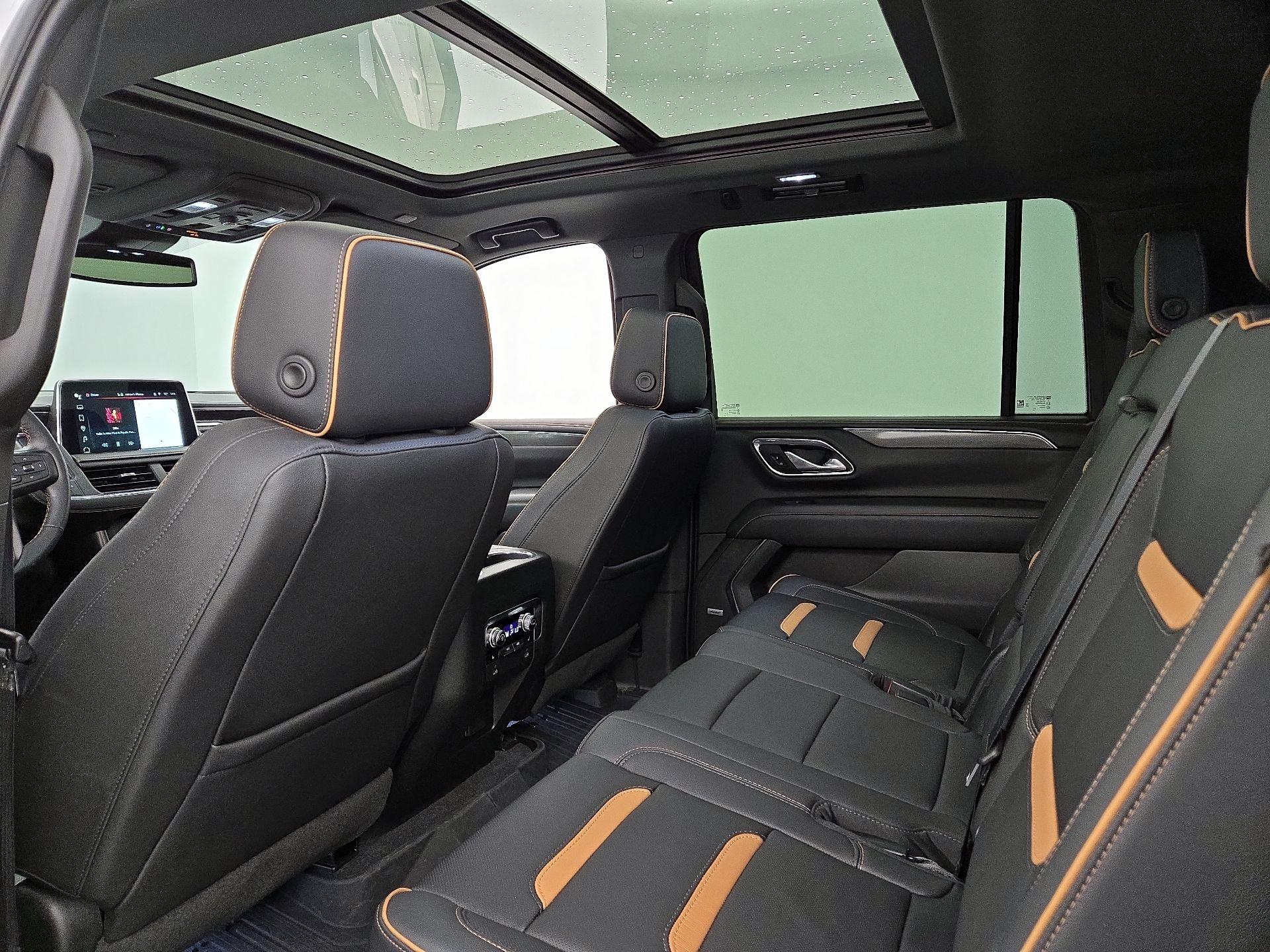 Thumbnail: 2023 GMC Yukon XL - 20