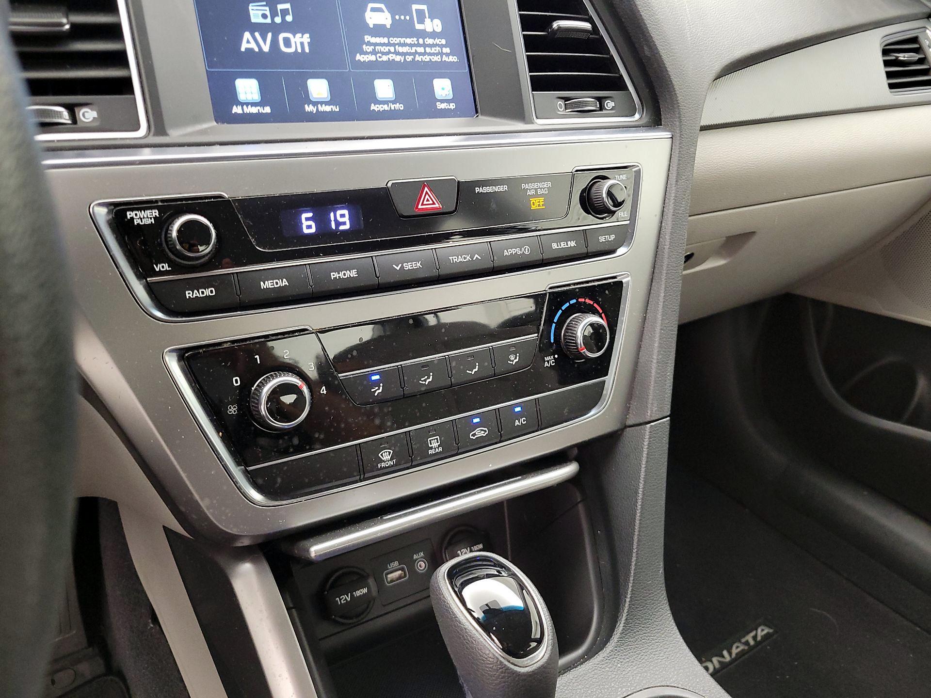 Thumbnail: 2017 Hyundai Sonata - 16