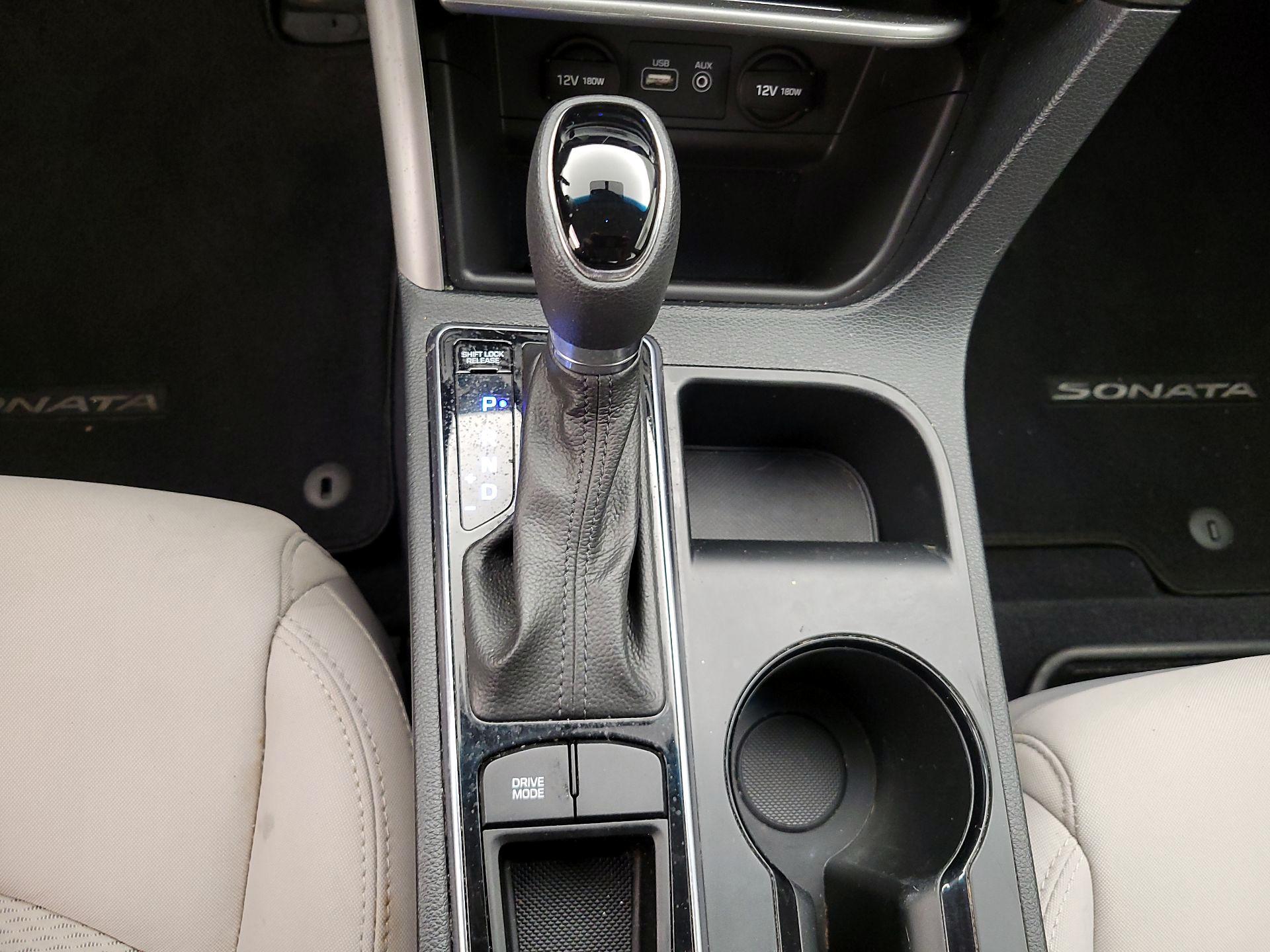 Thumbnail: 2017 Hyundai Sonata - 17