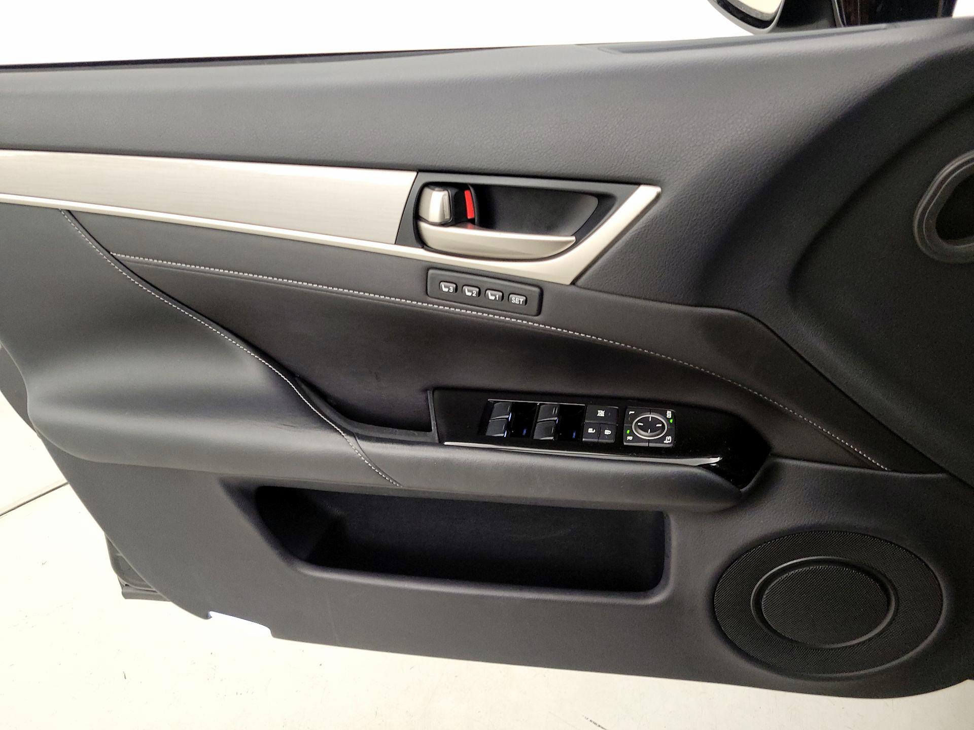 Thumbnail: 2015 Lexus GS - 12