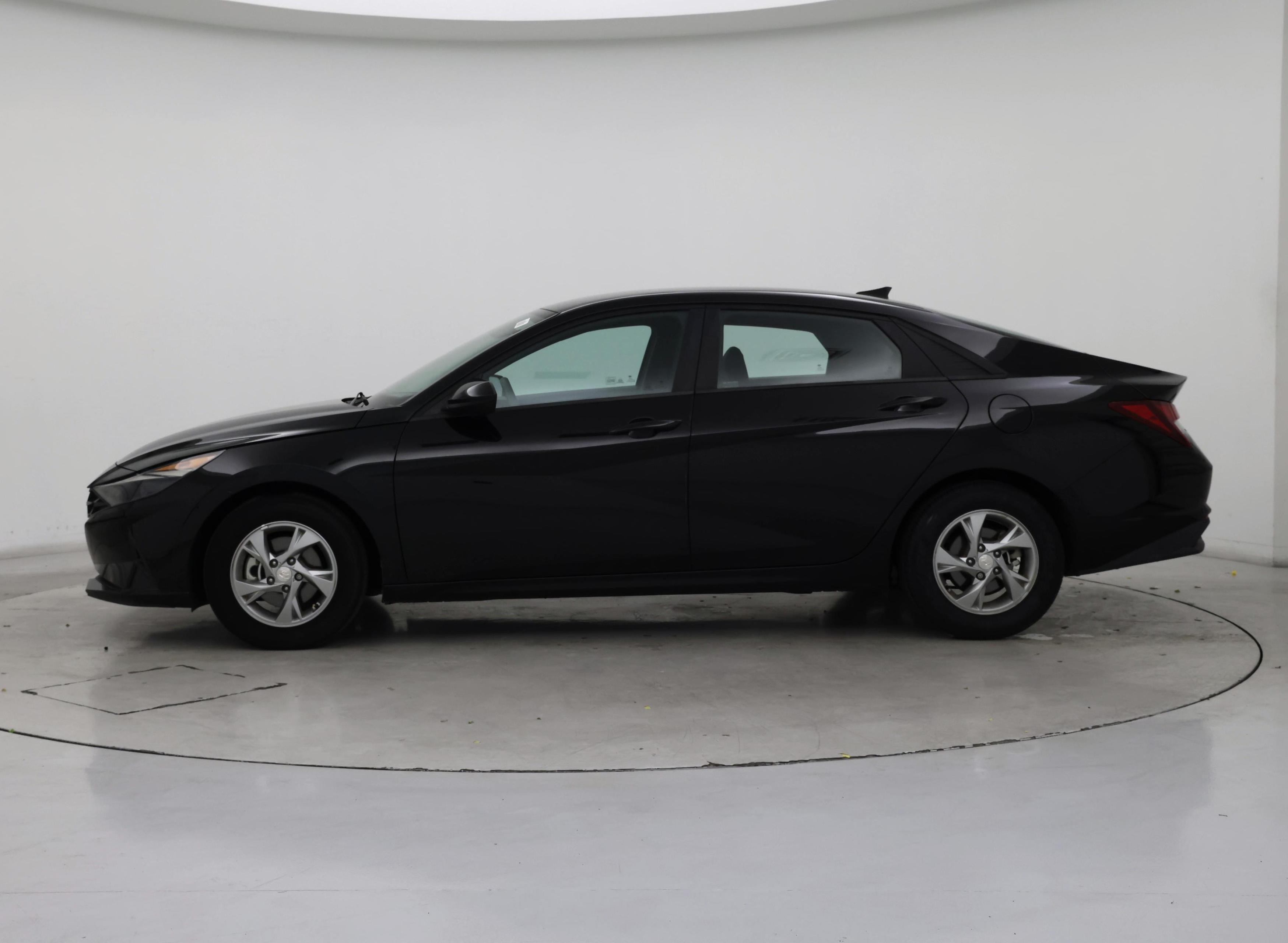 Thumbnail: 2022 Hyundai Elantra - 3