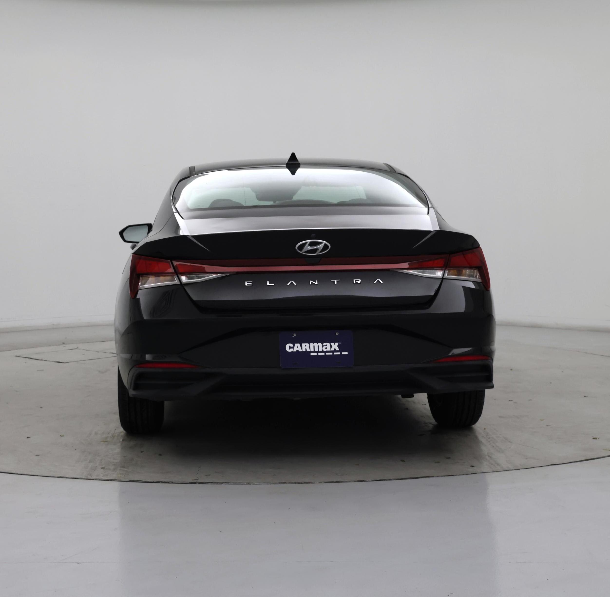 Thumbnail: 2022 Hyundai Elantra - 6