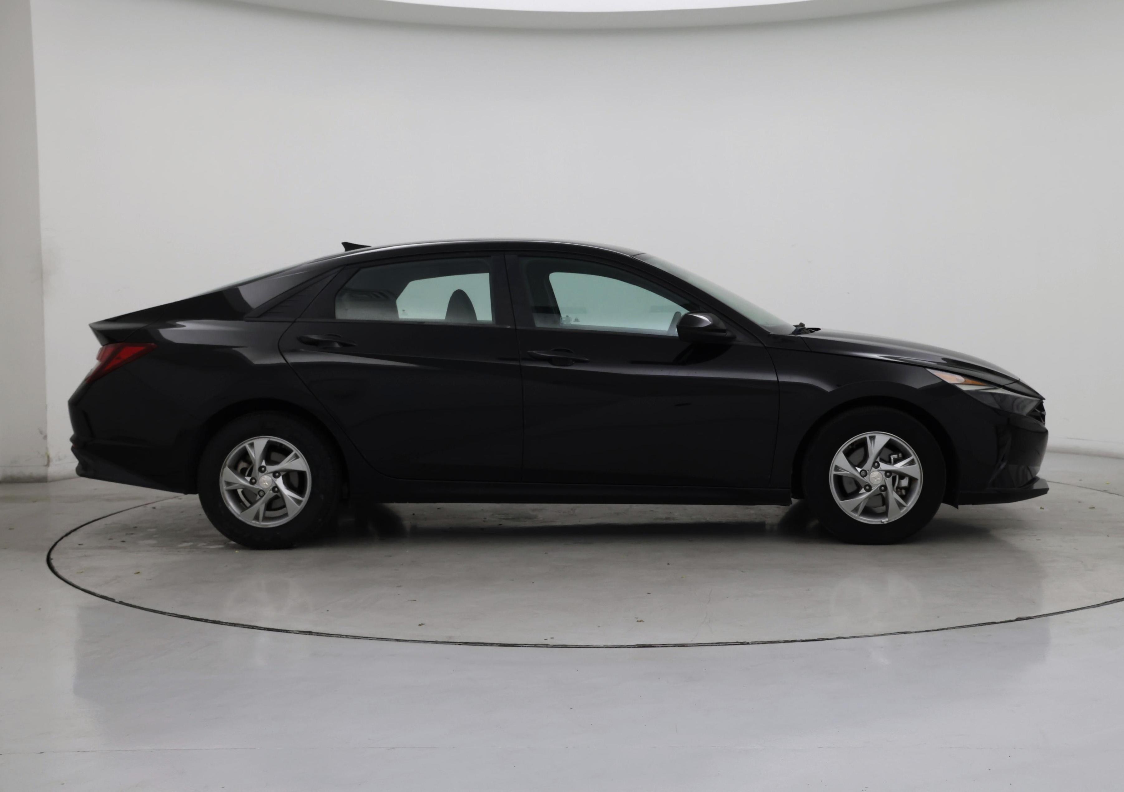 Thumbnail: 2022 Hyundai Elantra - 7