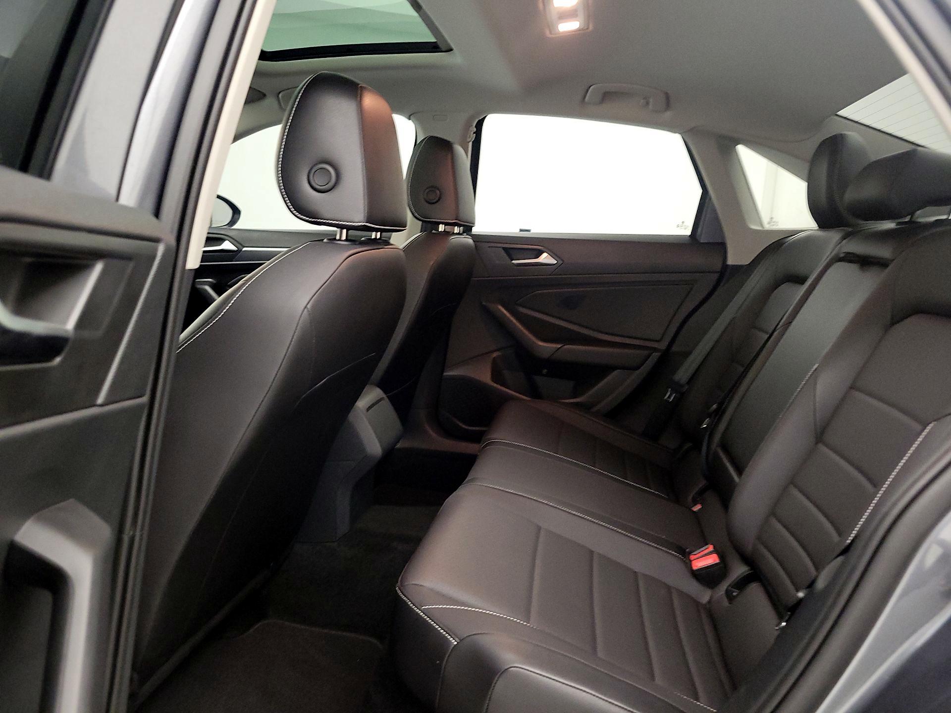 Thumbnail: 2023 Volkswagen Jetta - 20