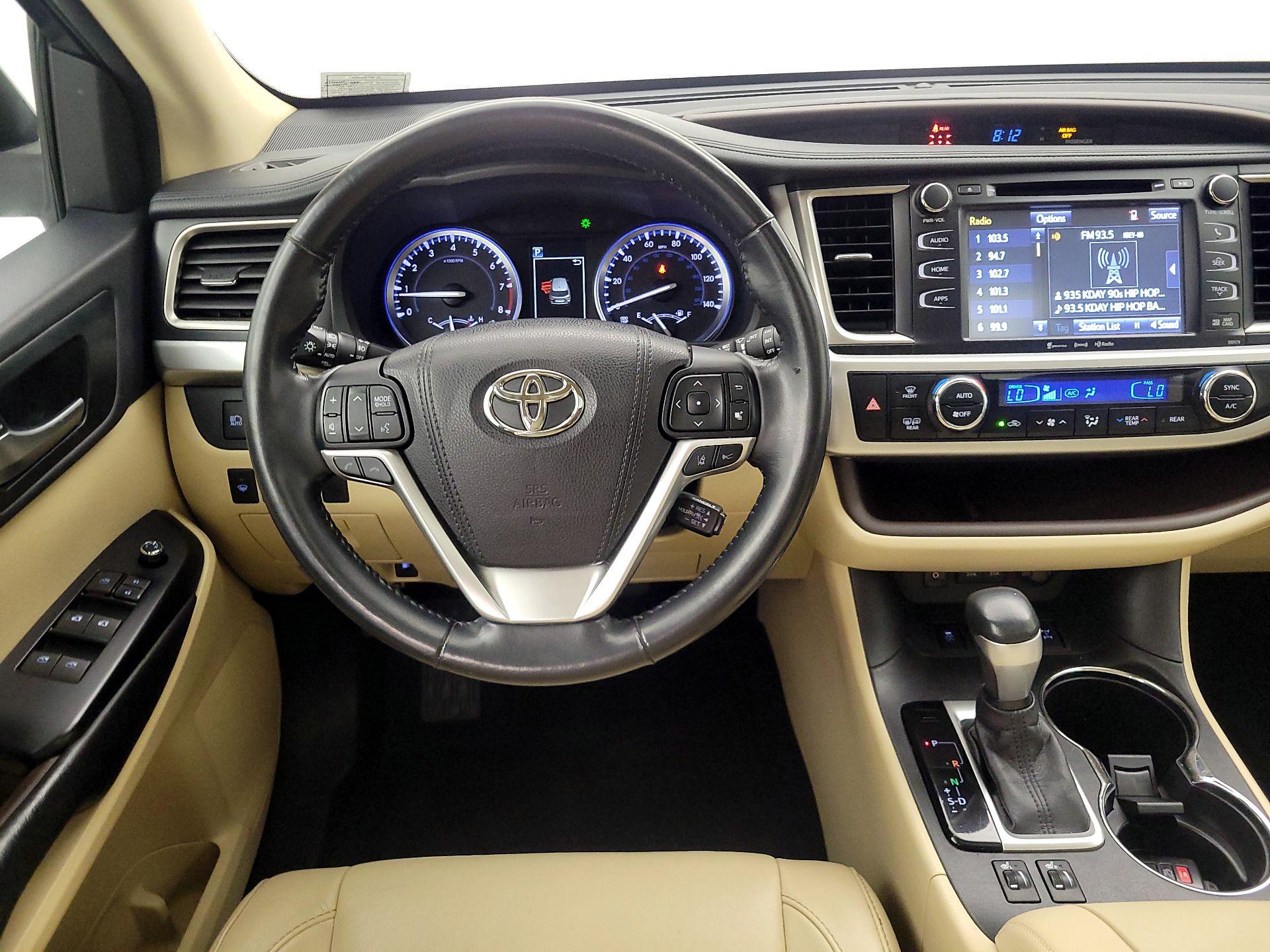 Thumbnail: 2017 Toyota Highlander - 10