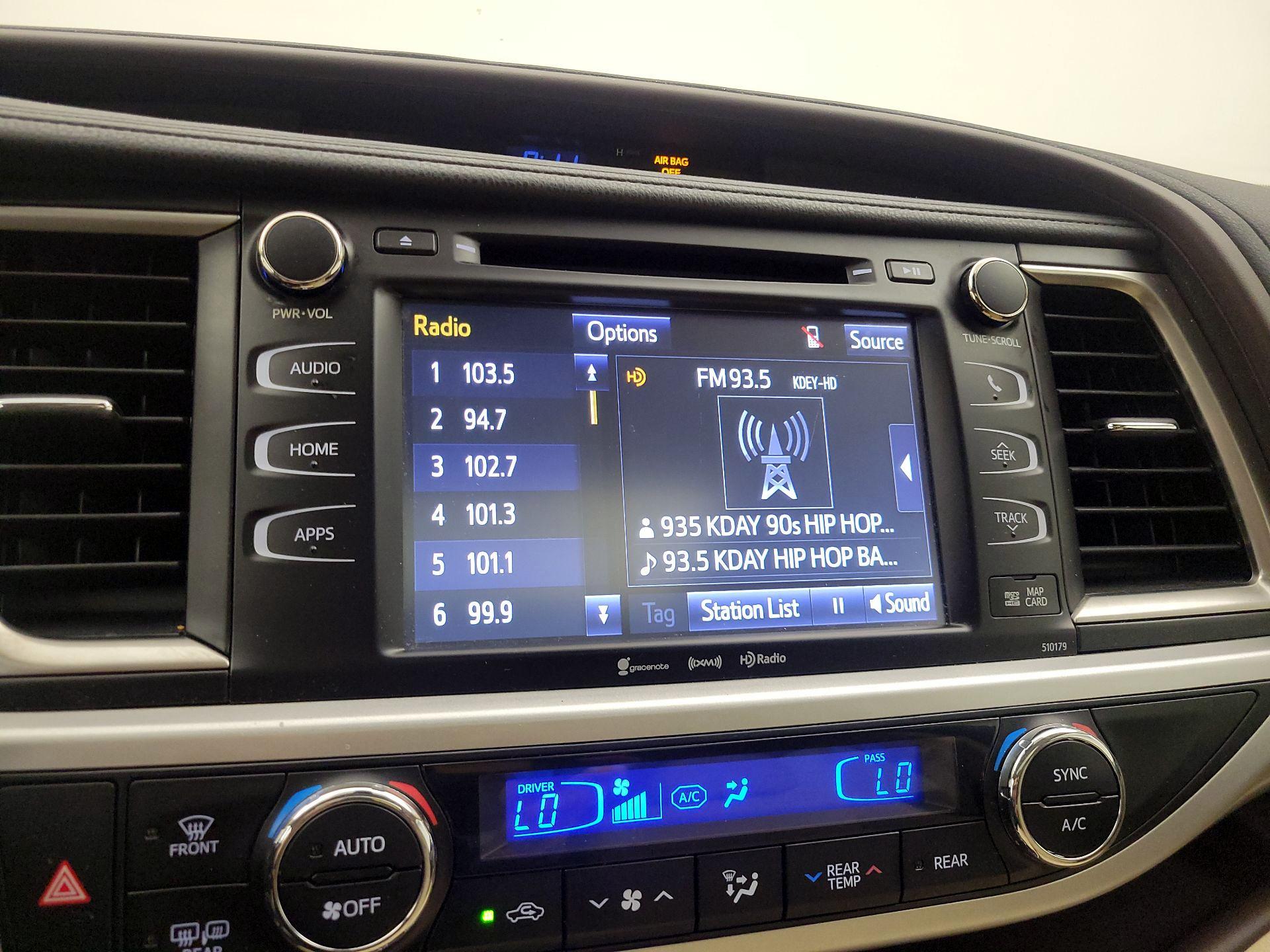 Thumbnail: 2017 Toyota Highlander - 15