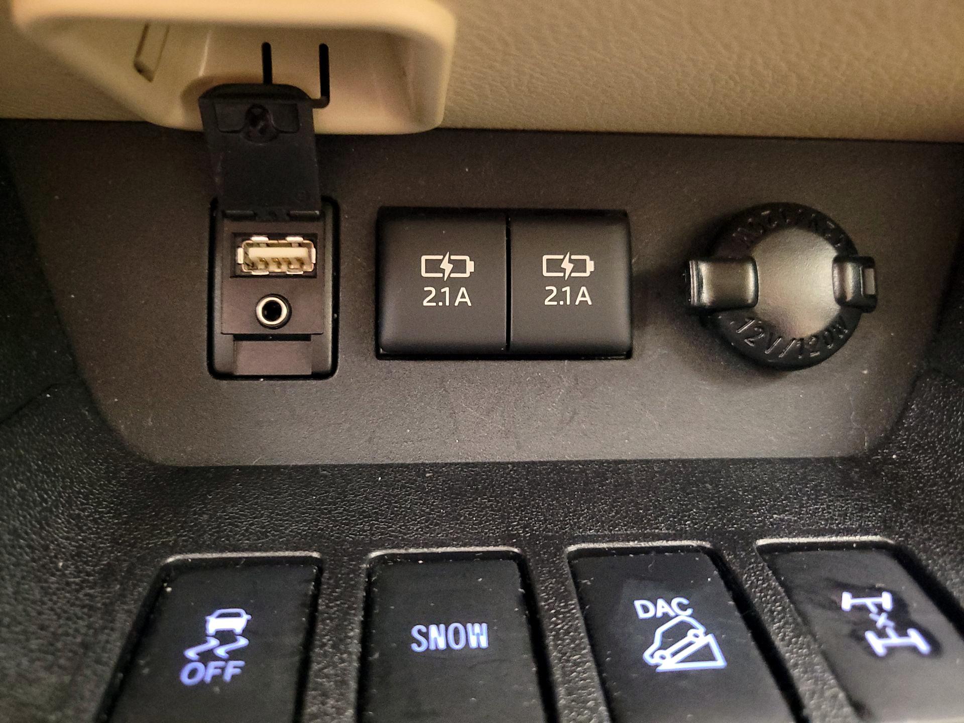 Thumbnail: 2017 Toyota Highlander - 18