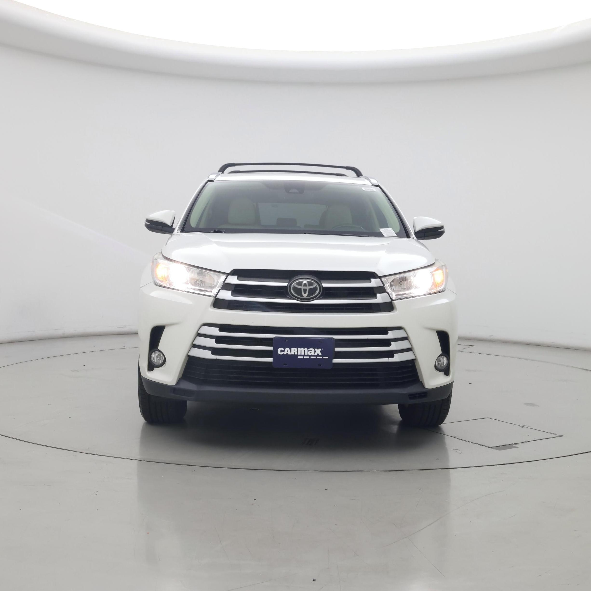 Thumbnail: 2017 Toyota Highlander - 5