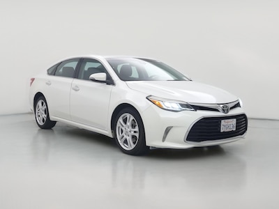 White 2017 Toyota Avalon Touring