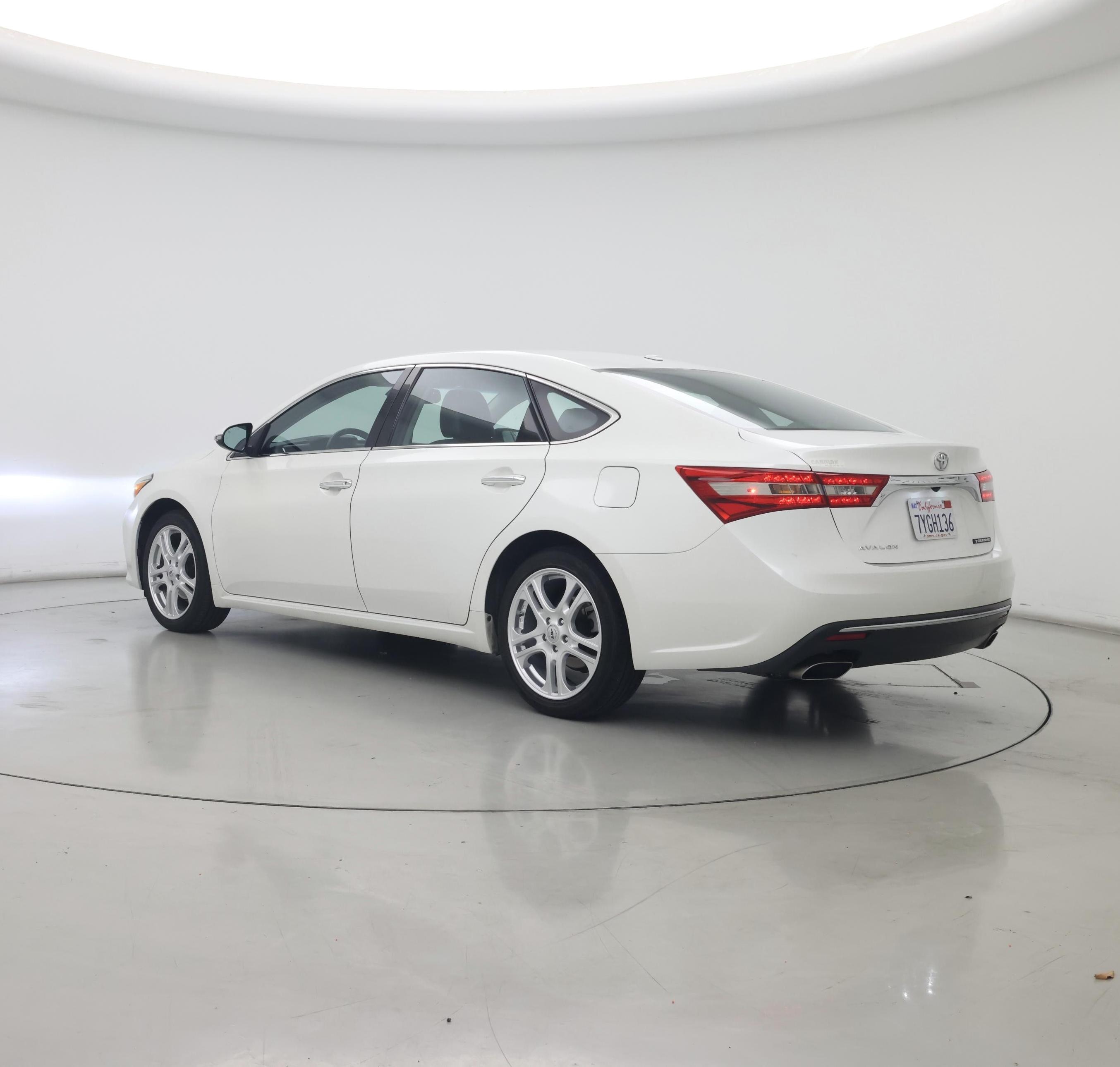 Thumbnail: 2017 Toyota Avalon - 2