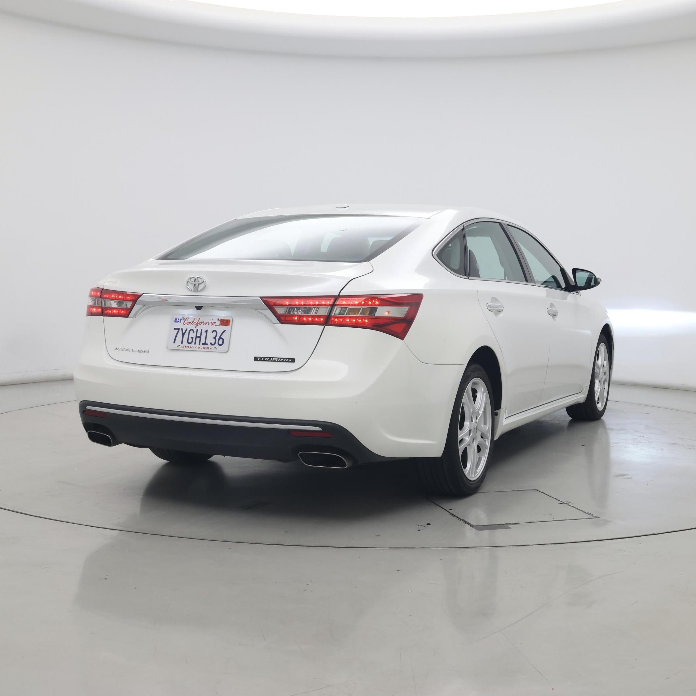 Thumbnail: 2017 Toyota Avalon - 8