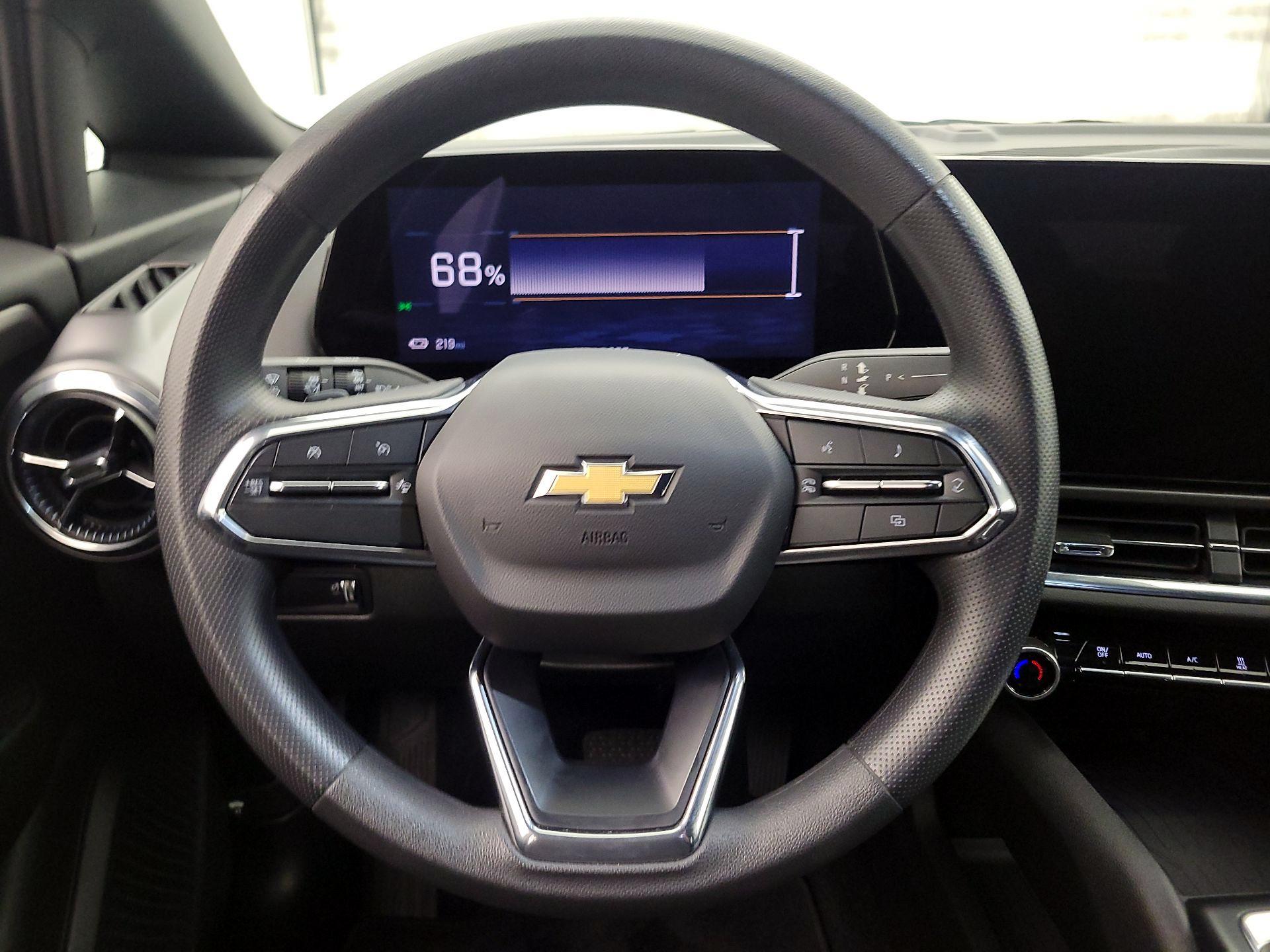 Thumbnail: 2025 Chevrolet Equinox - 10