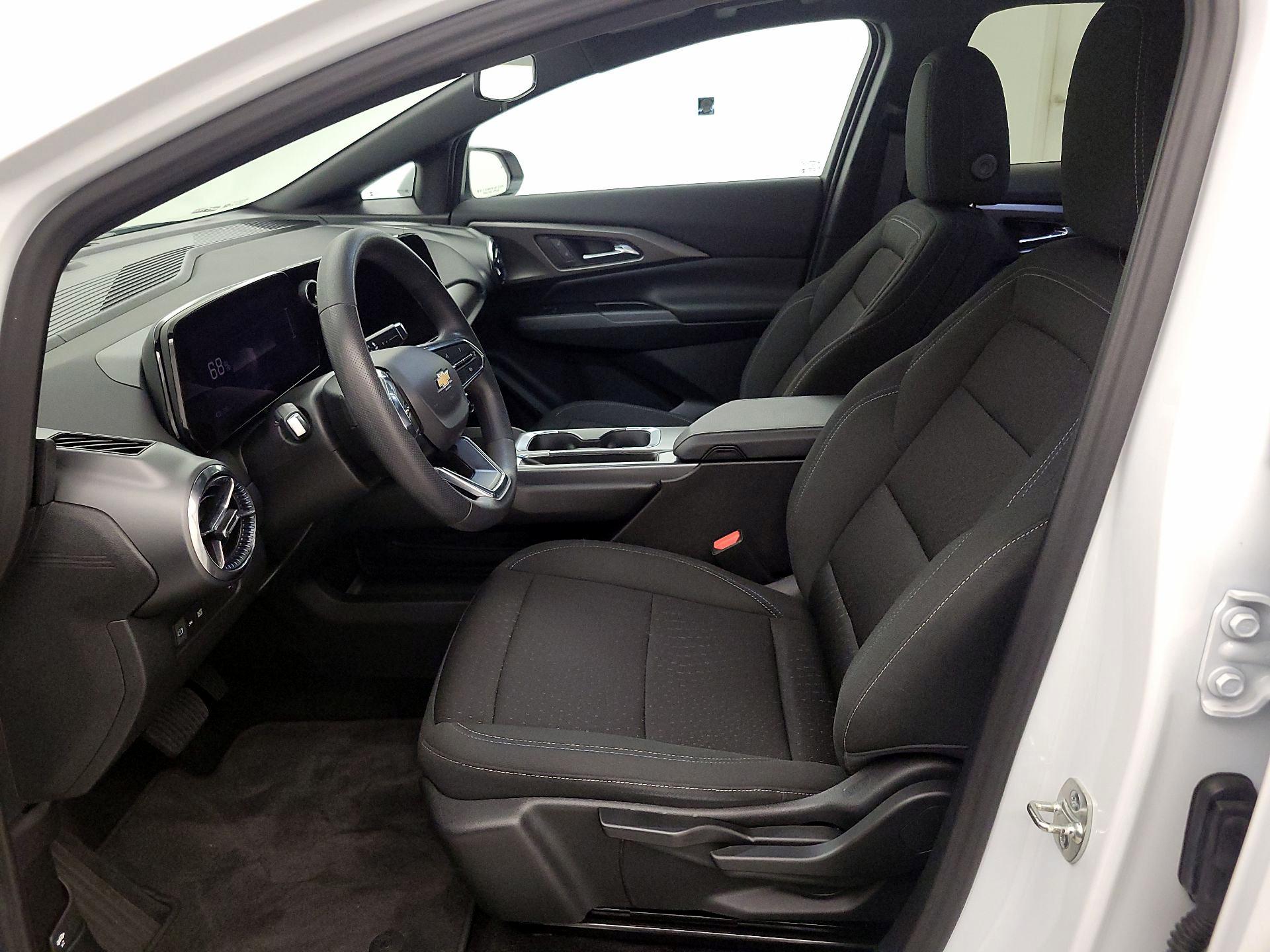 Thumbnail: 2025 Chevrolet Equinox - 11