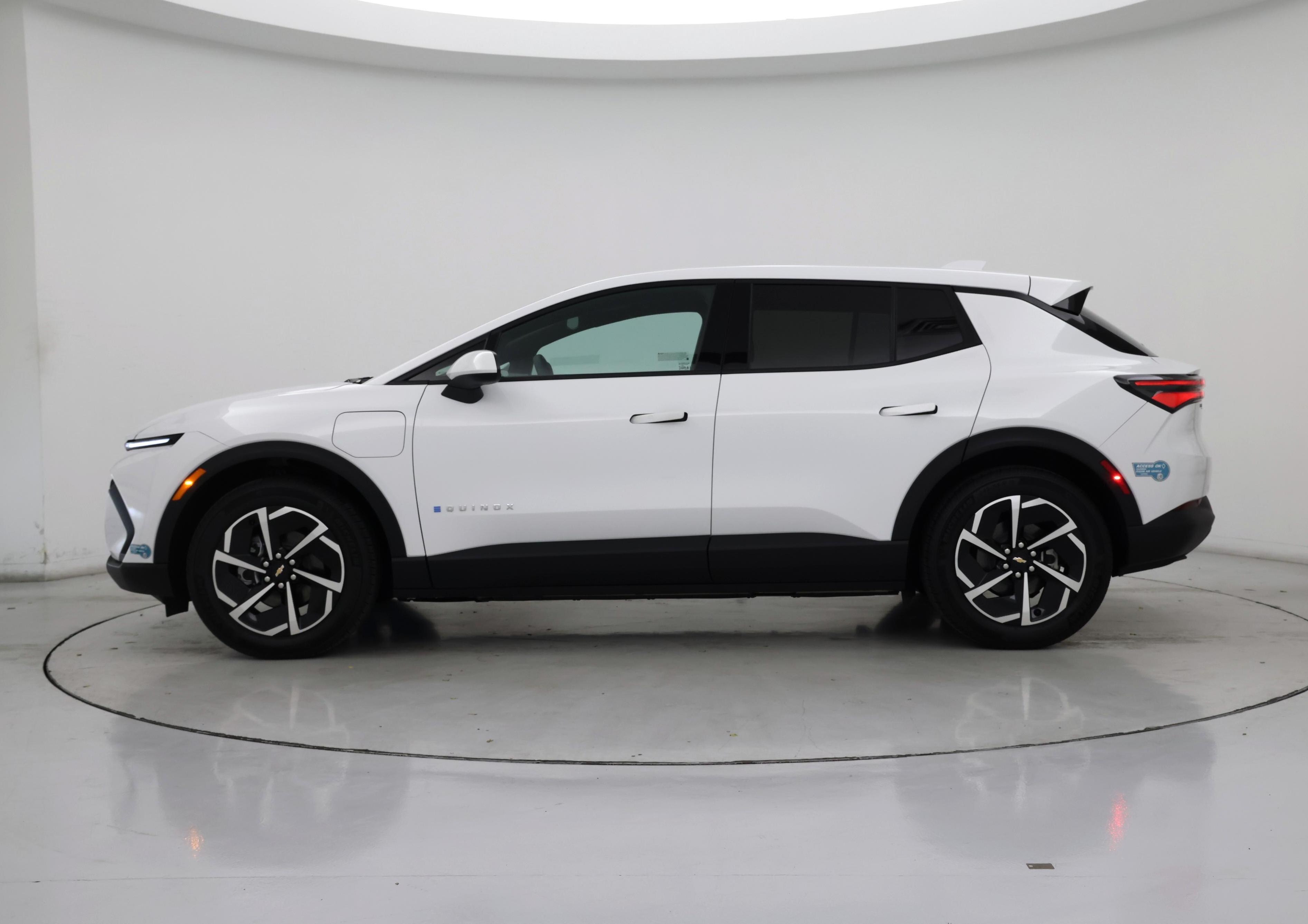 Thumbnail: 2025 Chevrolet Equinox - 3