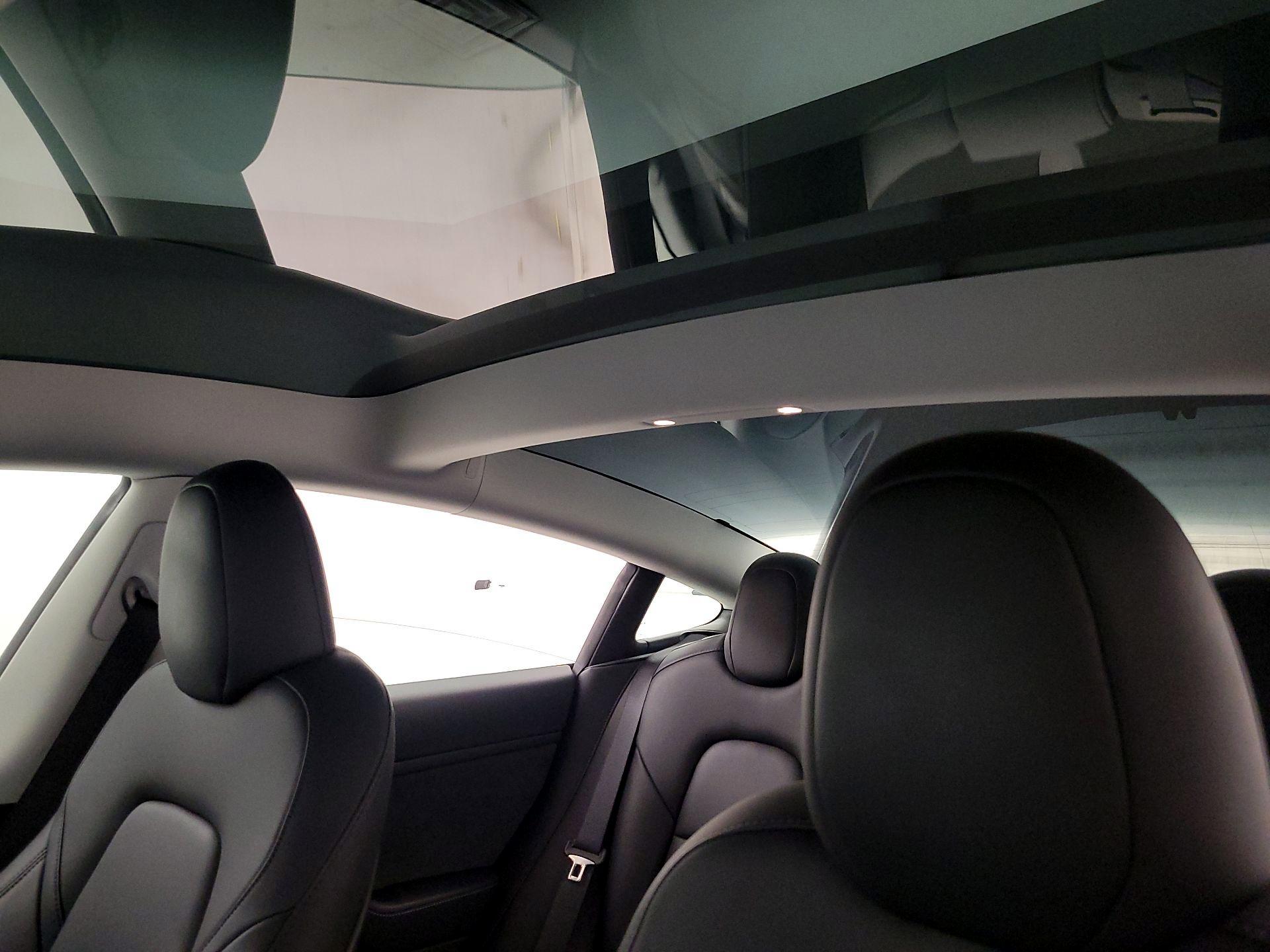 Thumbnail: 2023 Tesla Model 3 - 18