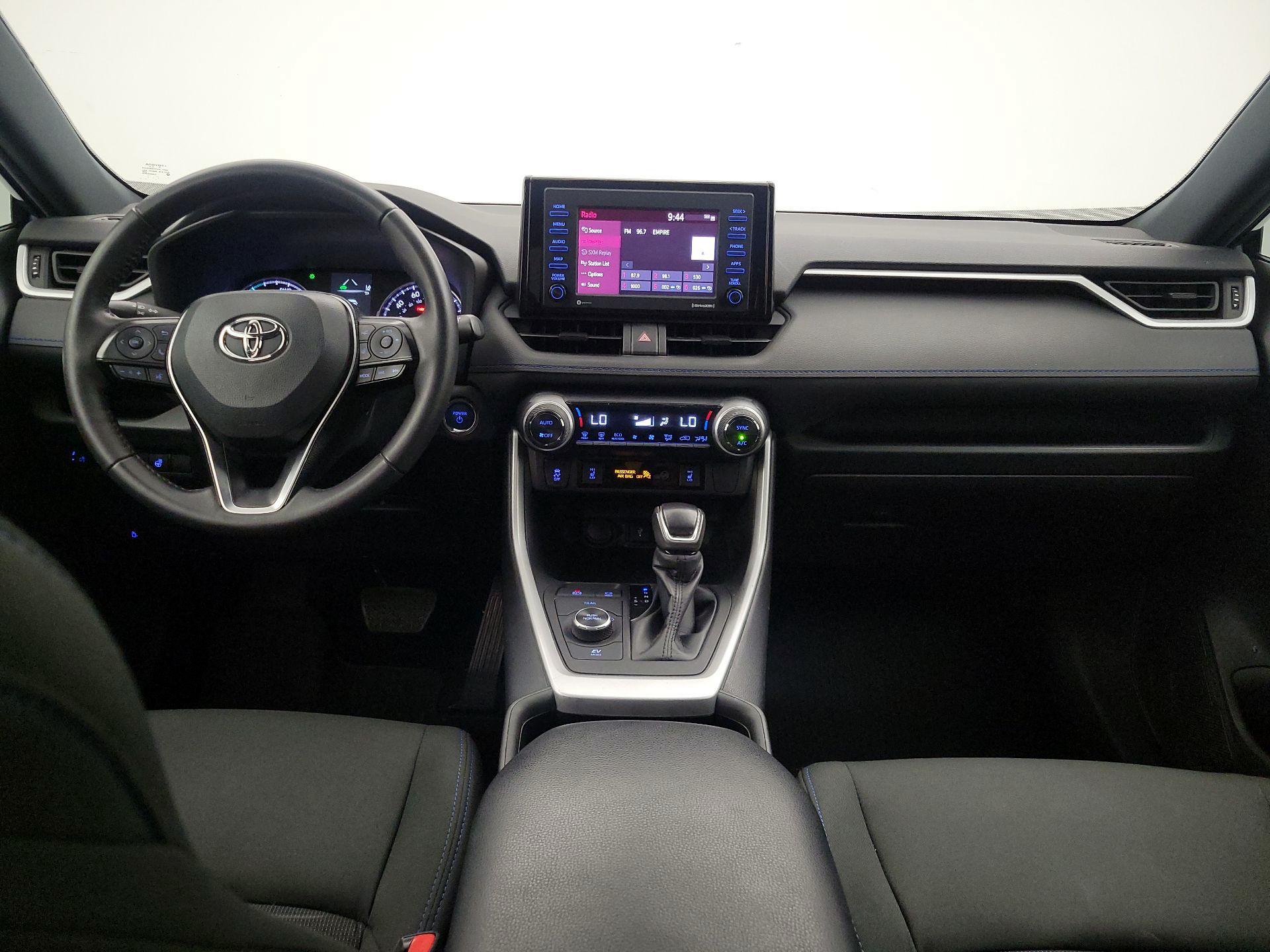Thumbnail: 2022 Toyota RAV4 - 9