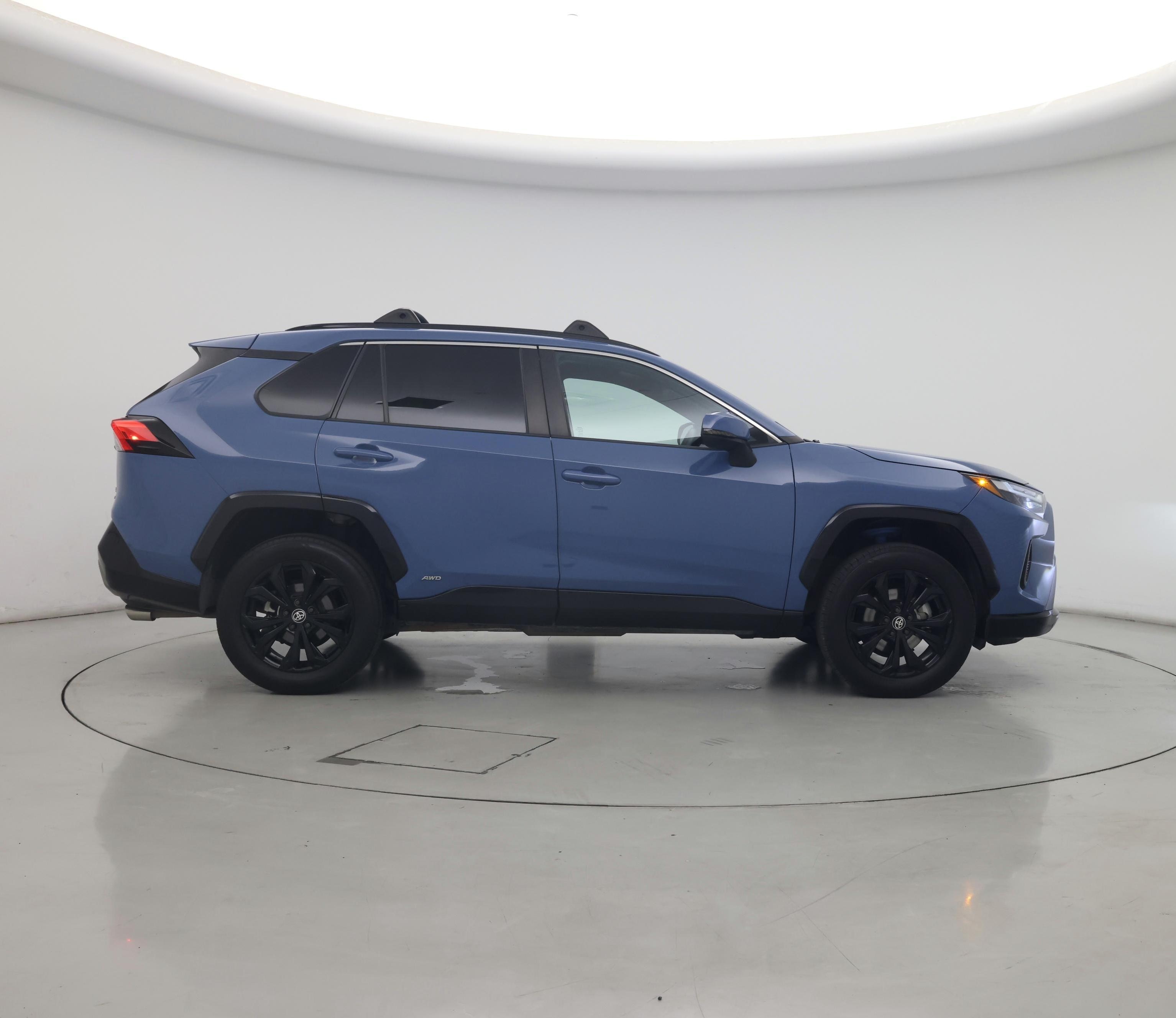 Thumbnail: 2022 Toyota RAV4 - 7