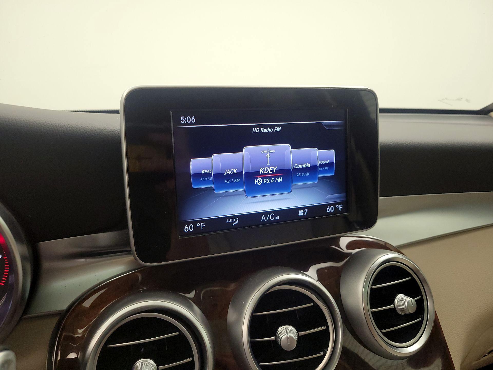 Thumbnail: 2017 Mercedes-Benz GLC - 15