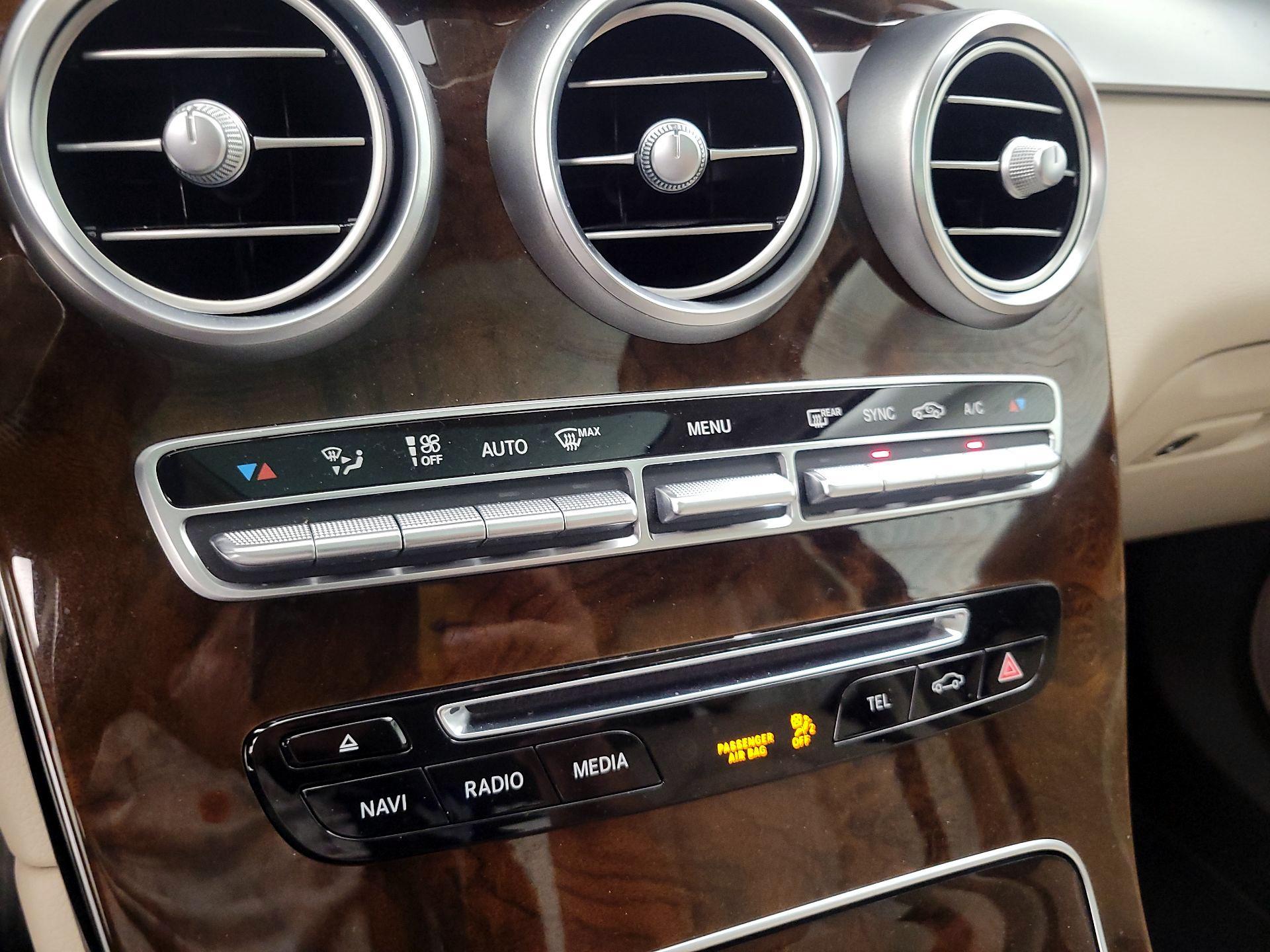 Thumbnail: 2017 Mercedes-Benz GLC - 16