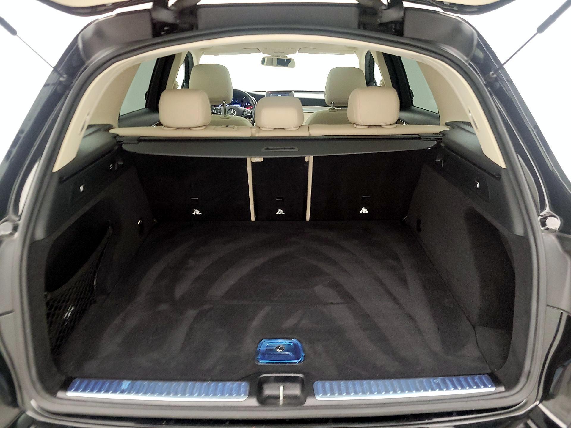 Thumbnail: 2017 Mercedes-Benz GLC - 20