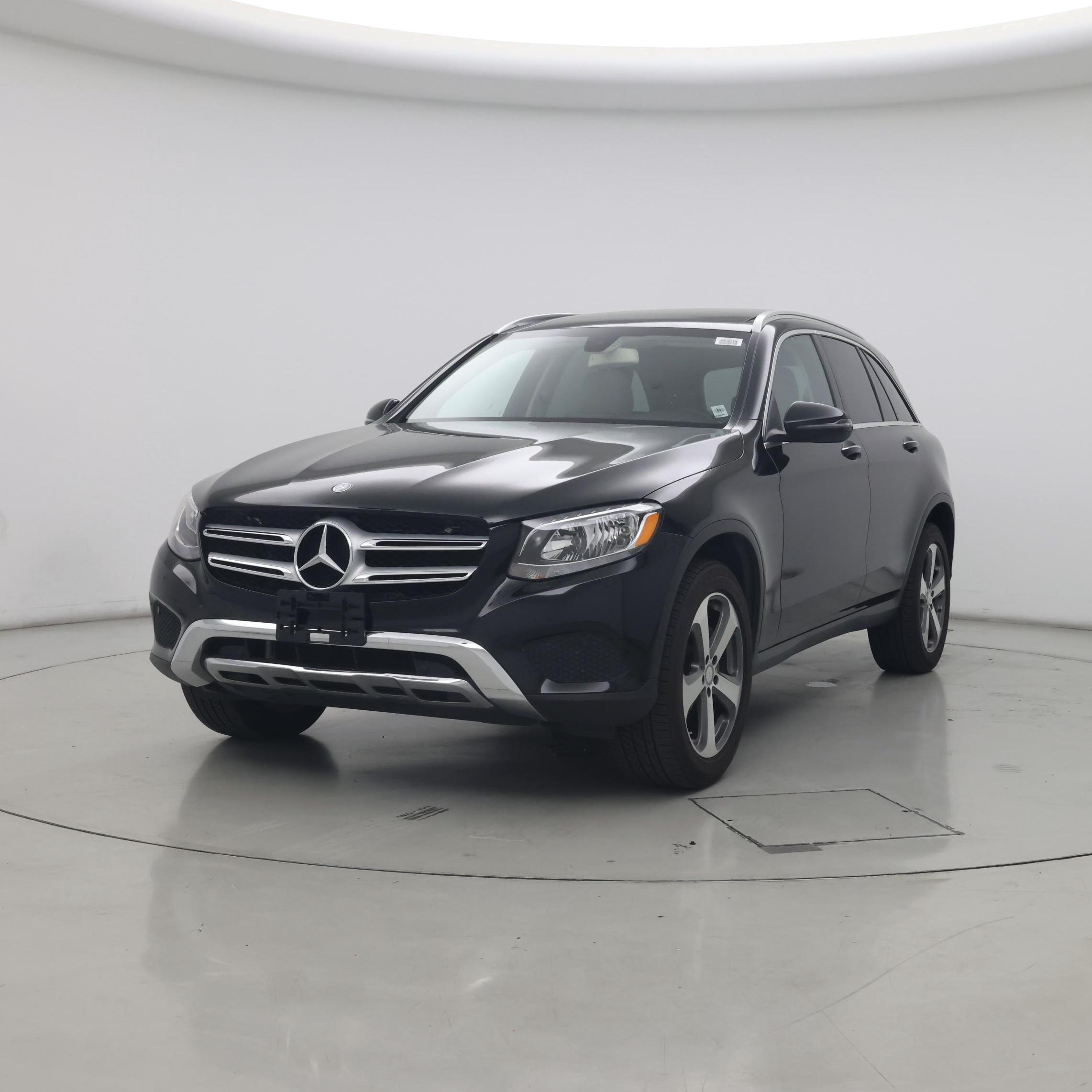 Thumbnail: 2017 Mercedes-Benz GLC - 4