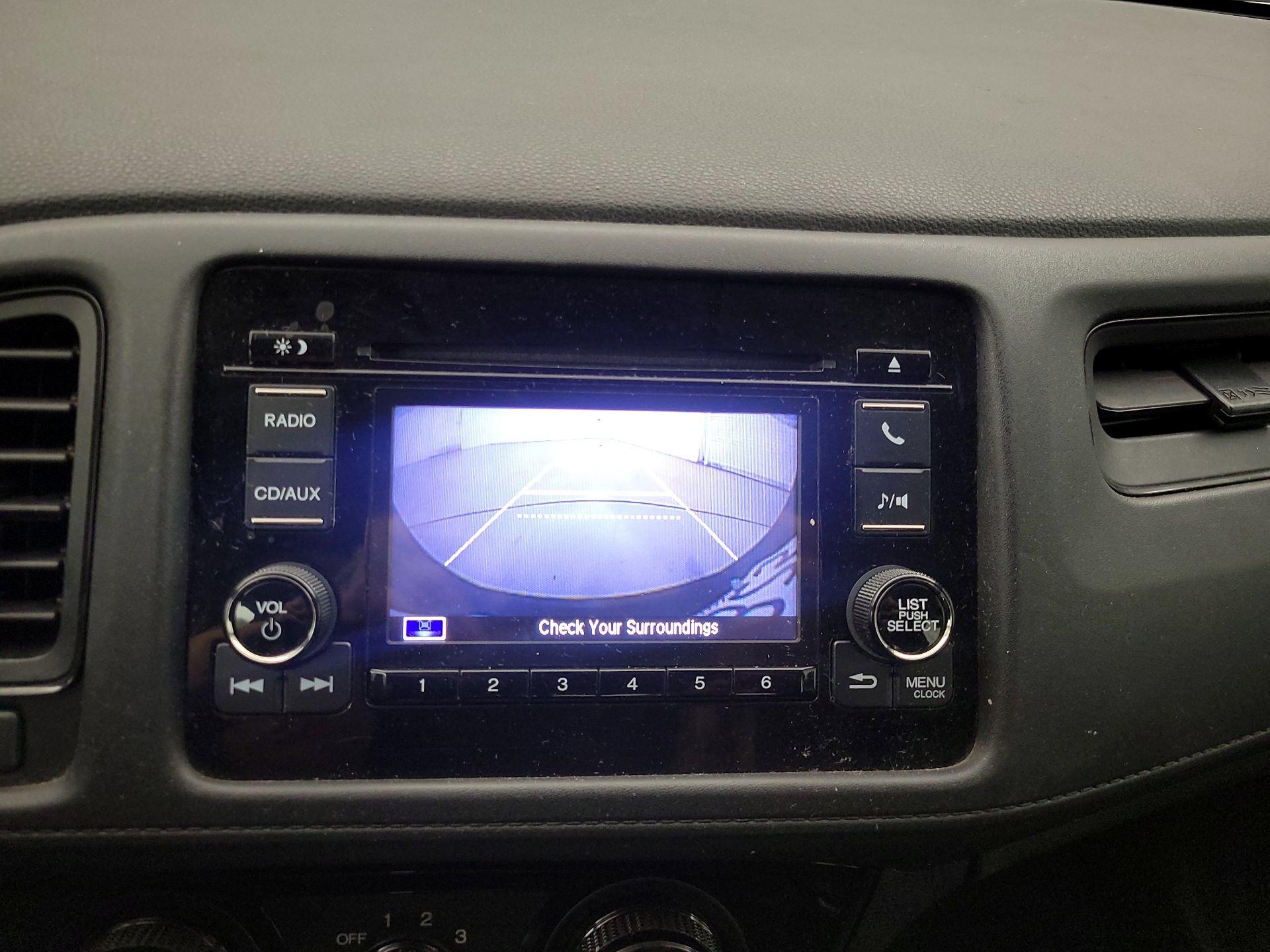 Thumbnail: 2016 Honda HR-V - 14