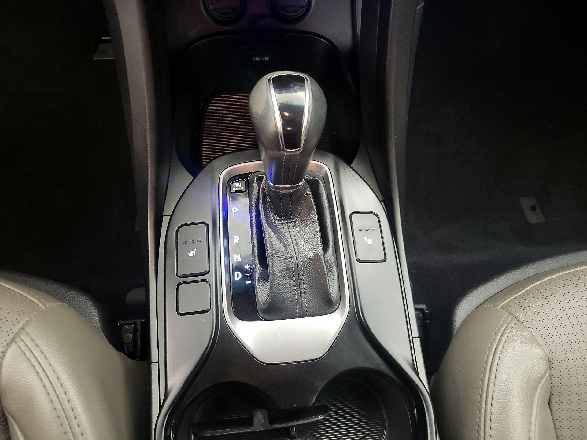 Thumbnail: 2014 Hyundai Santa Fe - 17