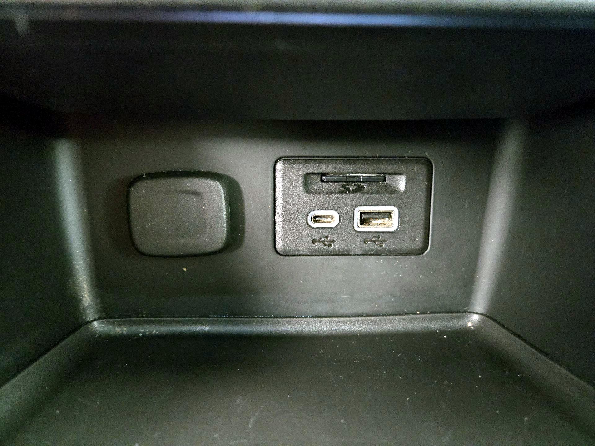 Thumbnail: 2021 GMC Acadia - 19