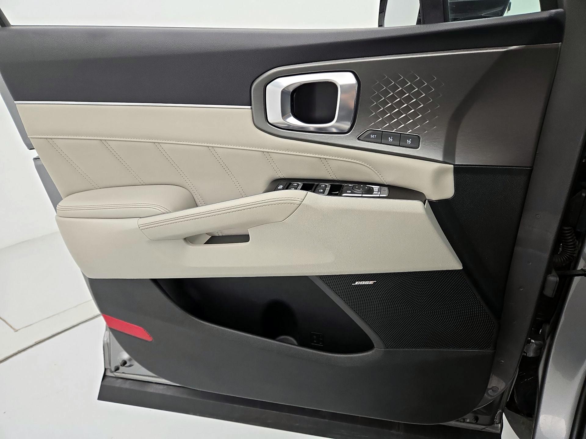 Thumbnail: 2024 Kia Sorento - 12