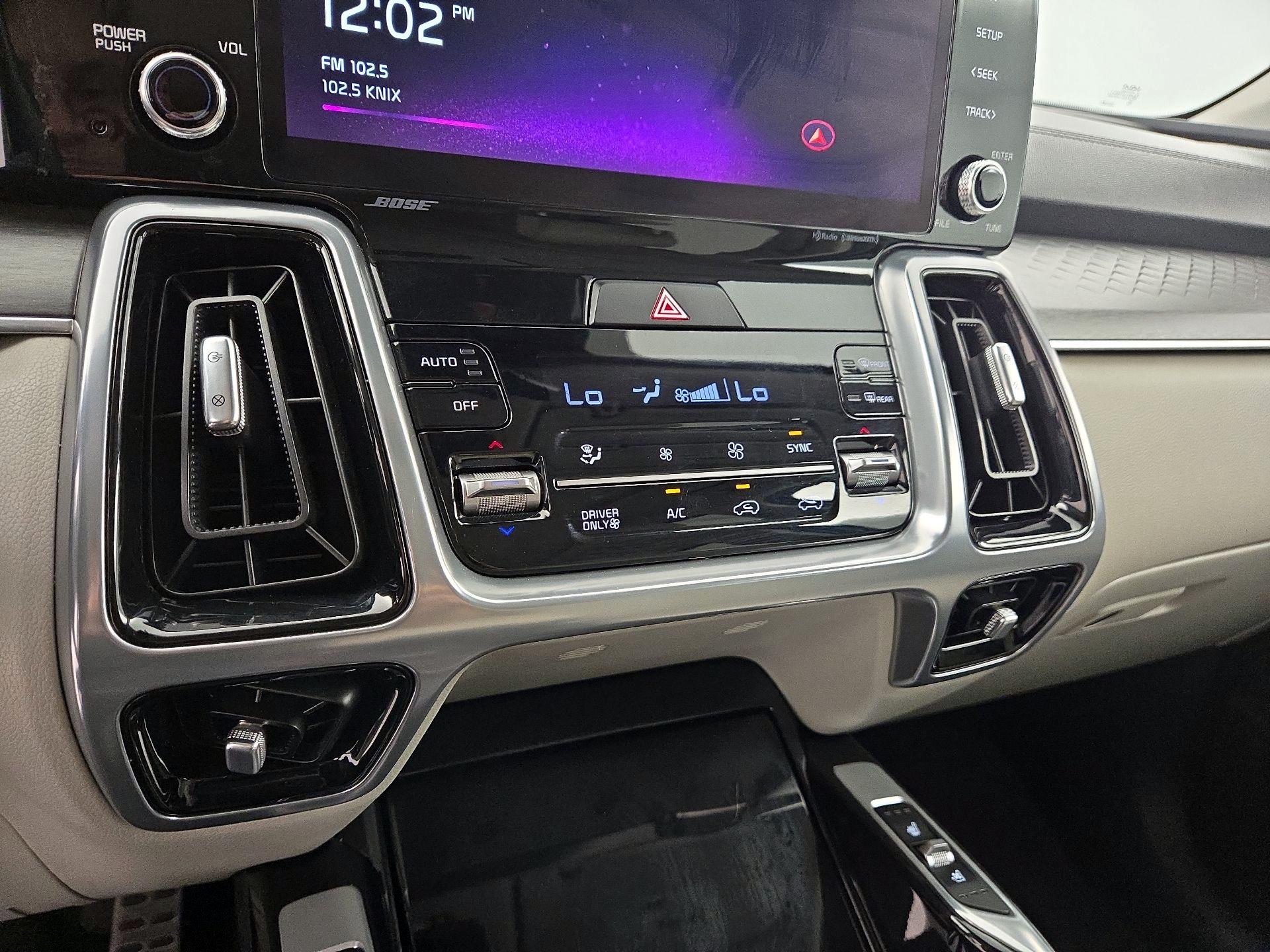 Thumbnail: 2024 Kia Sorento - 17