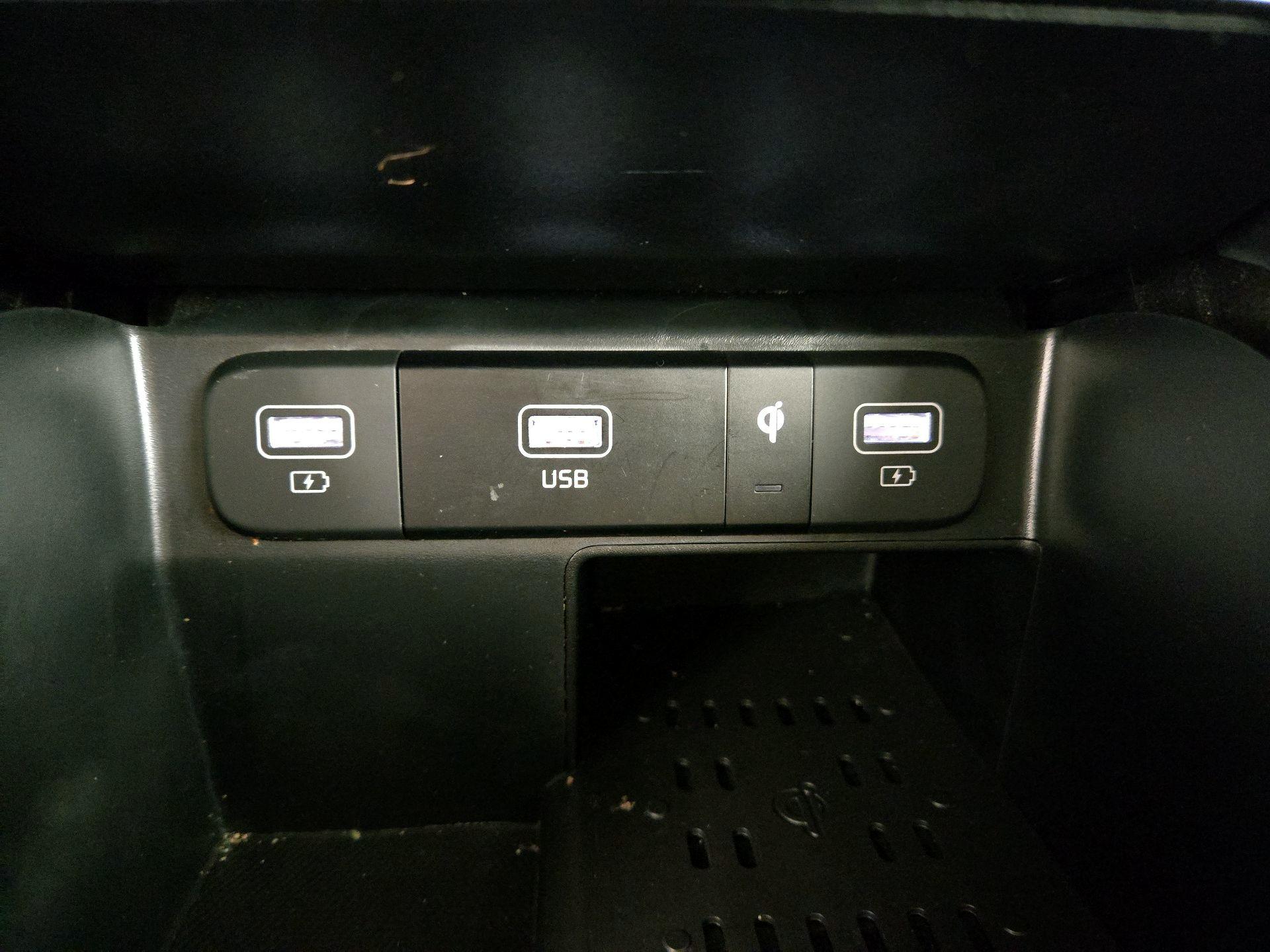 Thumbnail: 2024 Kia Sorento - 19