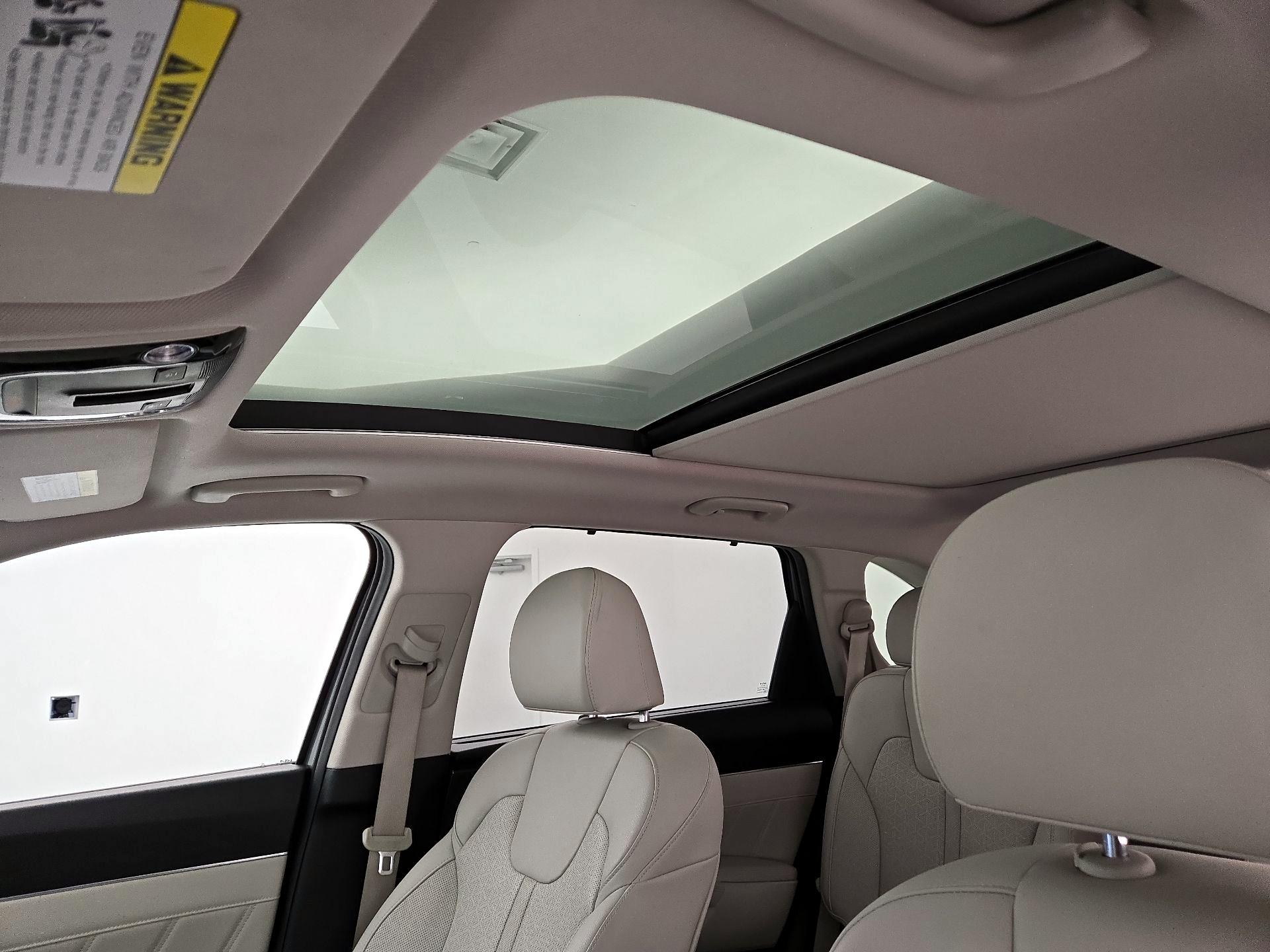 Thumbnail: 2024 Kia Sorento - 20