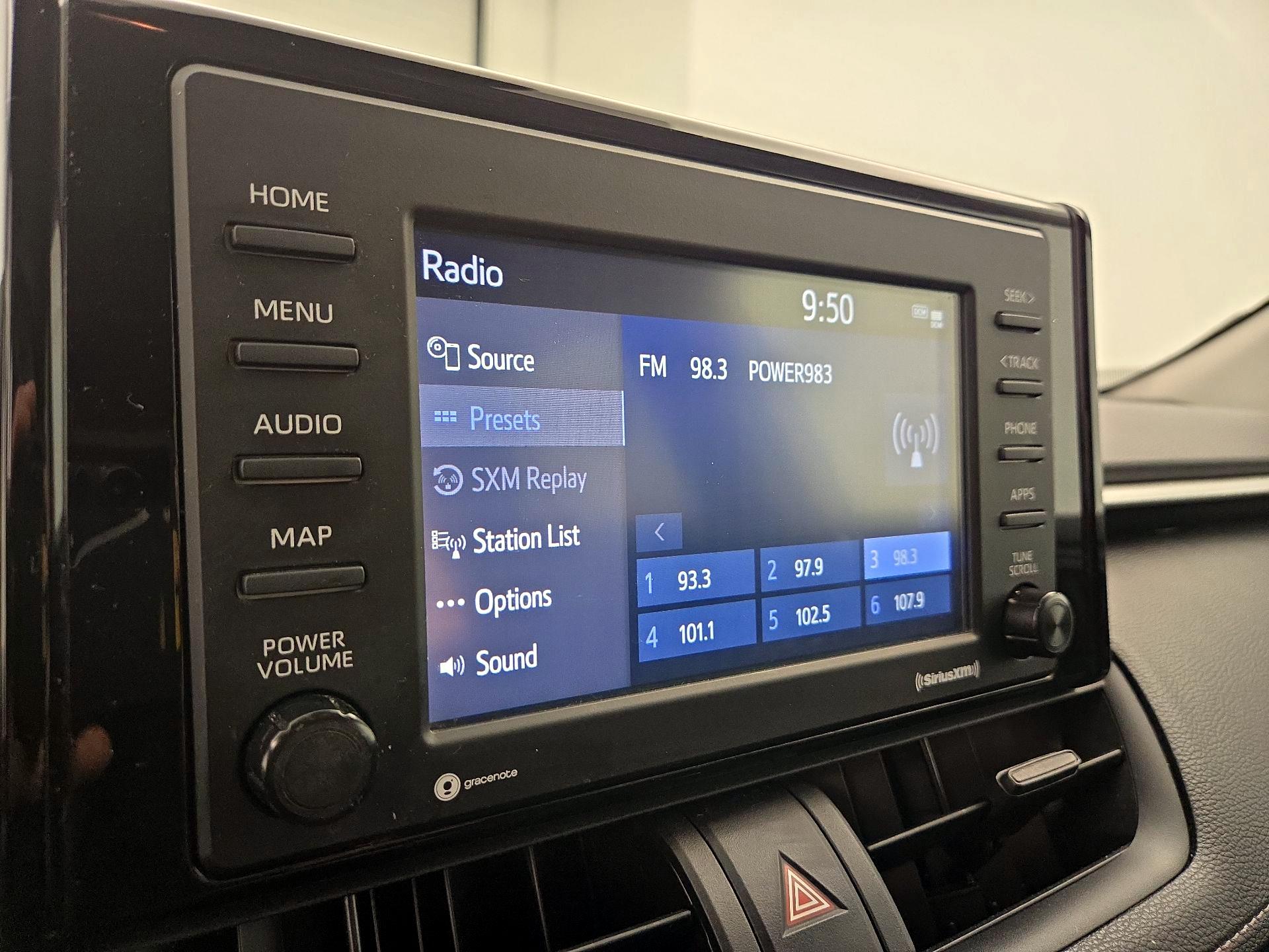 Thumbnail: 2020 Toyota RAV4 - 15