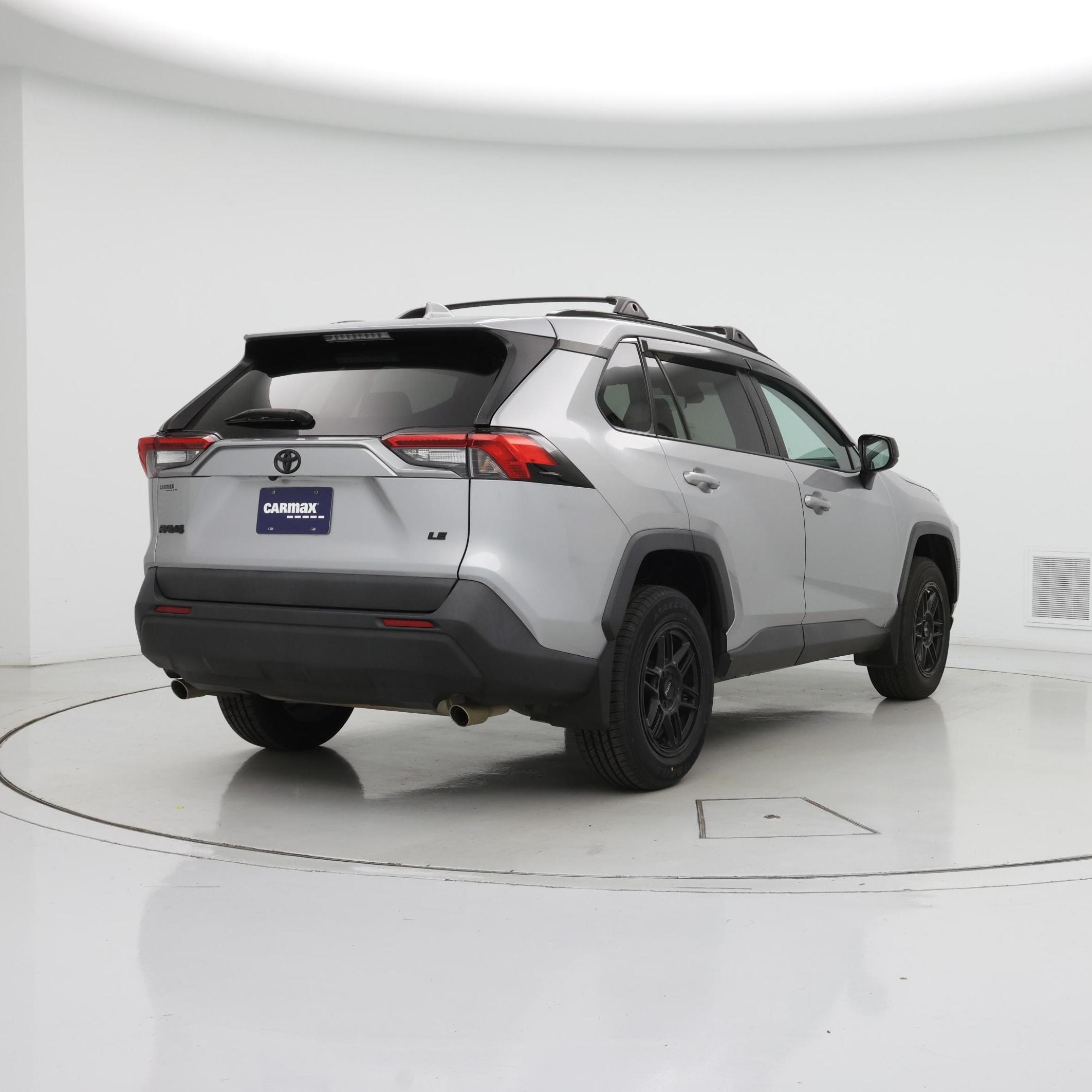 Thumbnail: 2020 Toyota RAV4 - 8