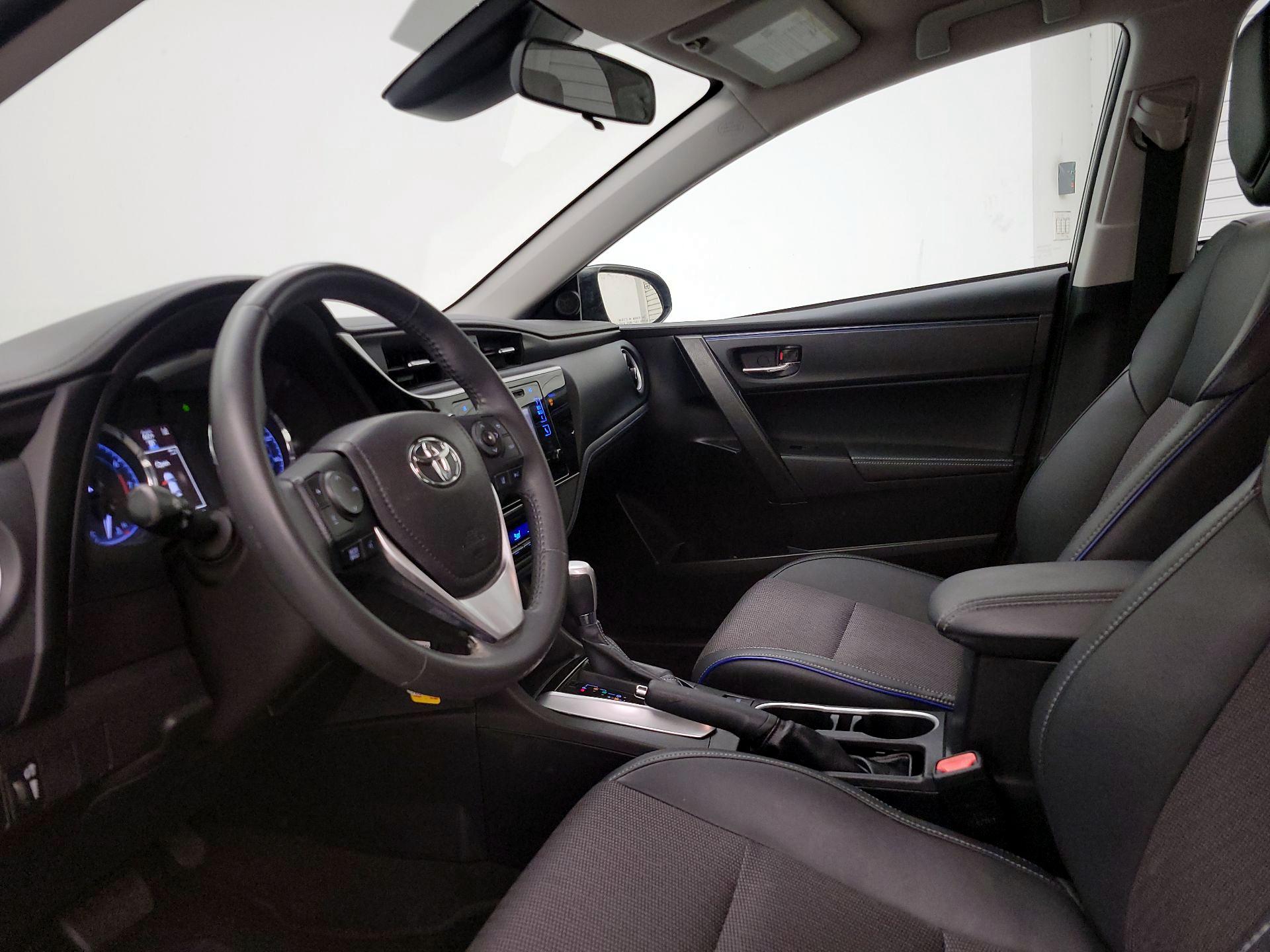 Thumbnail: 2018 Toyota Corolla - 11