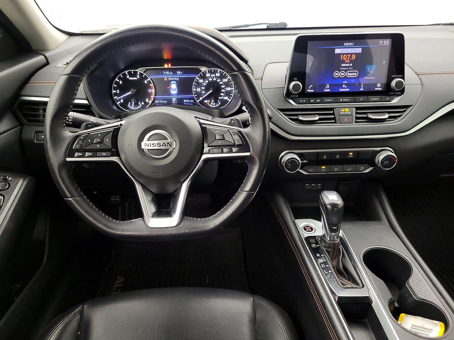 Thumbnail: 2019 Nissan Altima - 10