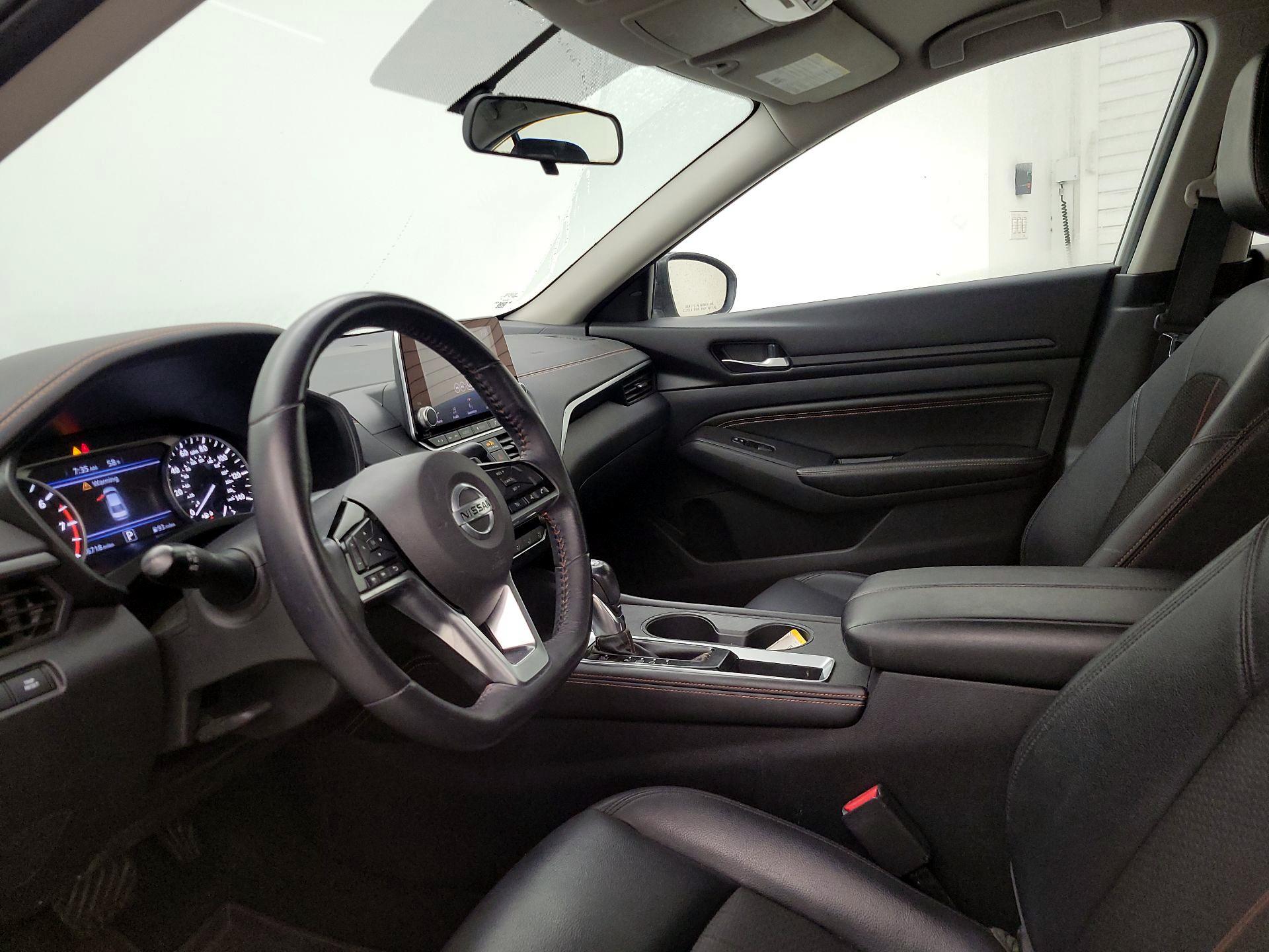 Thumbnail: 2019 Nissan Altima - 11