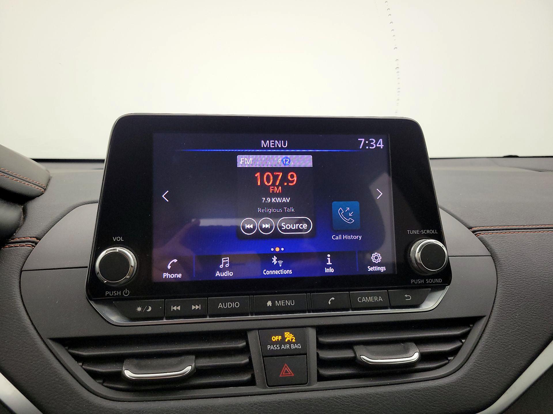 Thumbnail: 2019 Nissan Altima - 15