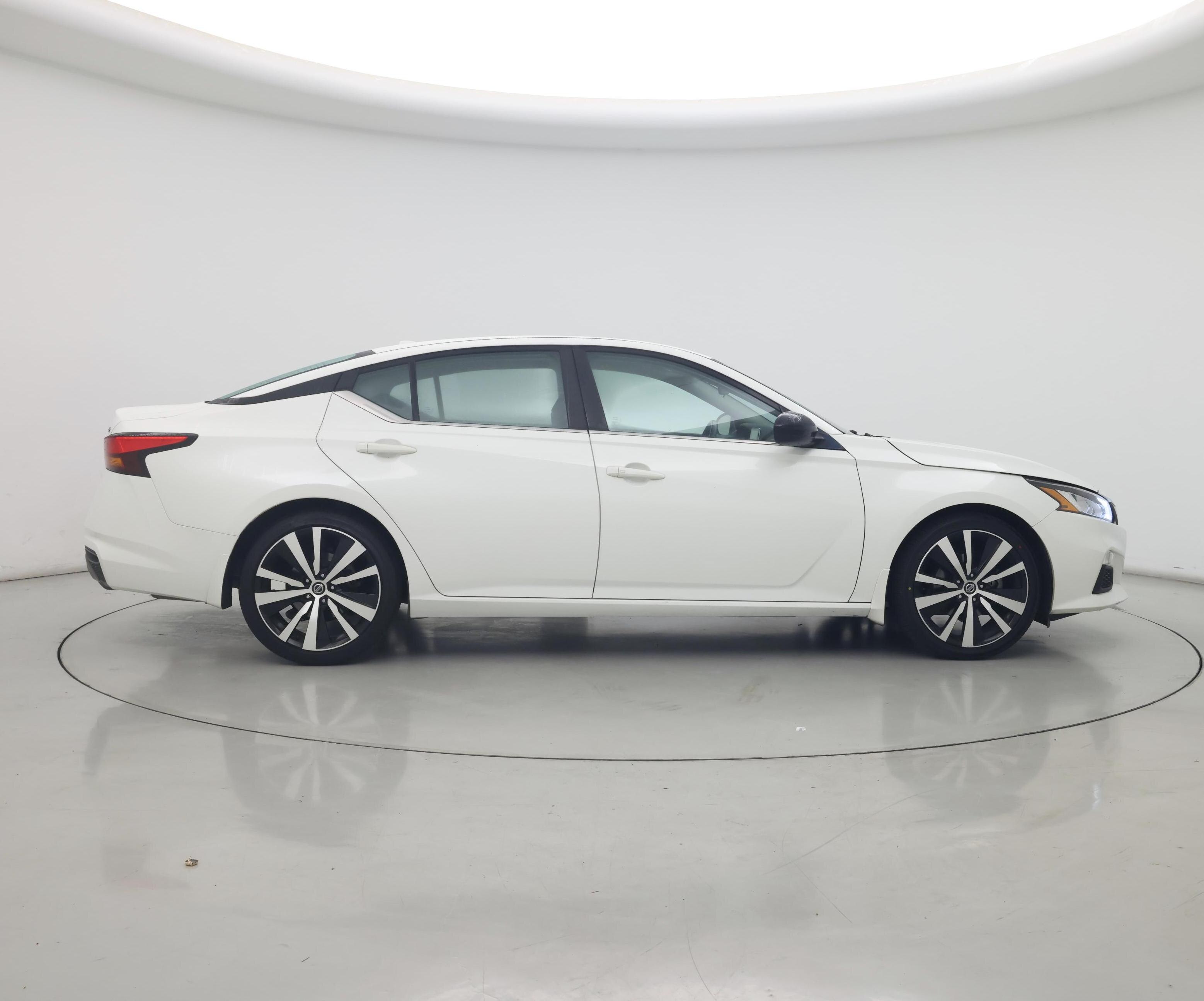 Thumbnail: 2019 Nissan Altima - 7