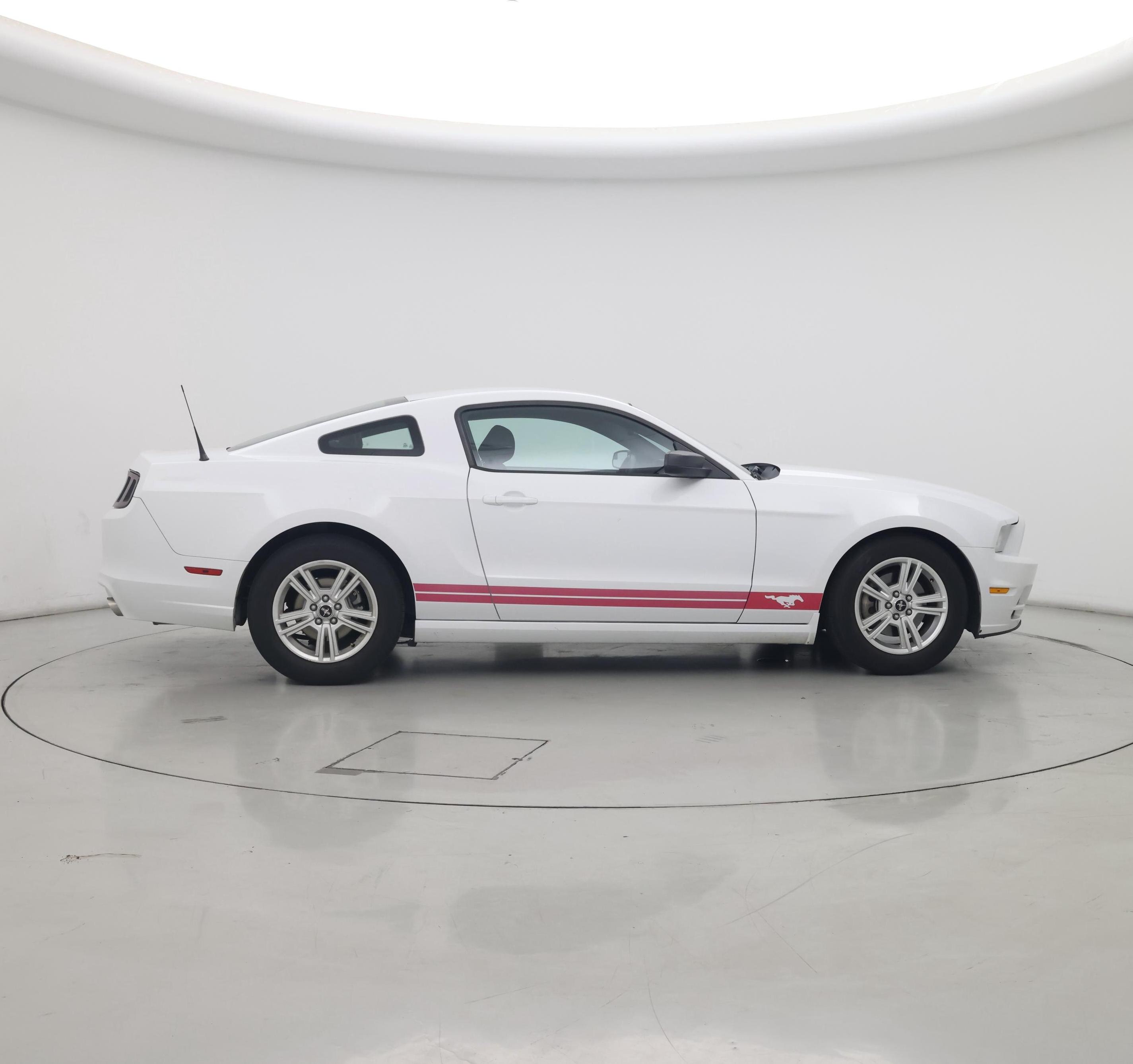 Thumbnail: 2014 Ford Mustang - 7