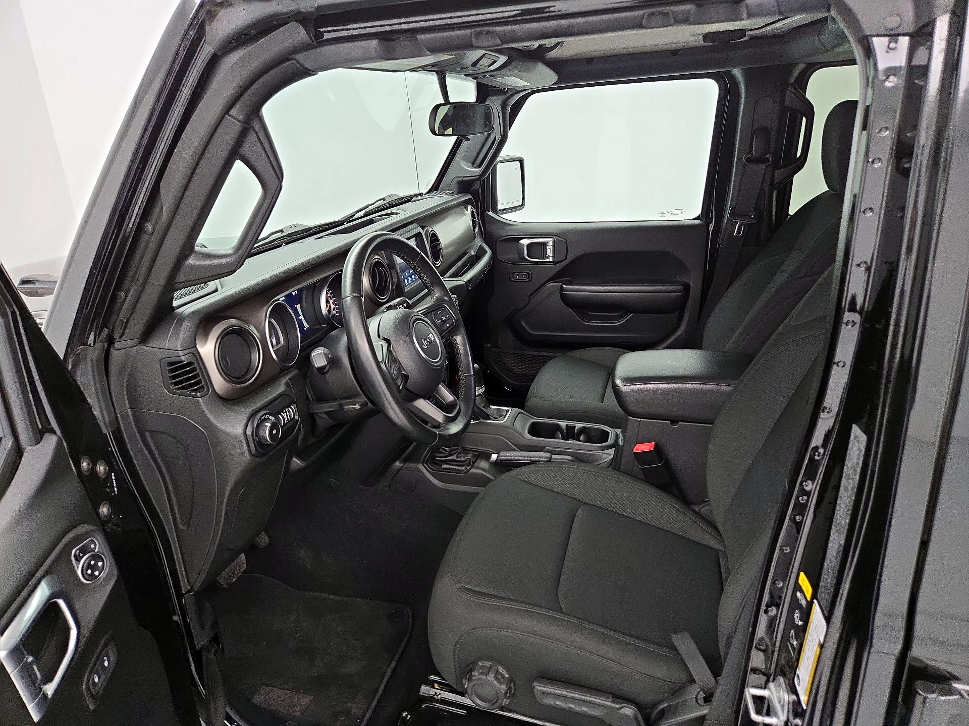 Thumbnail: 2020 Jeep Wrangler - 11