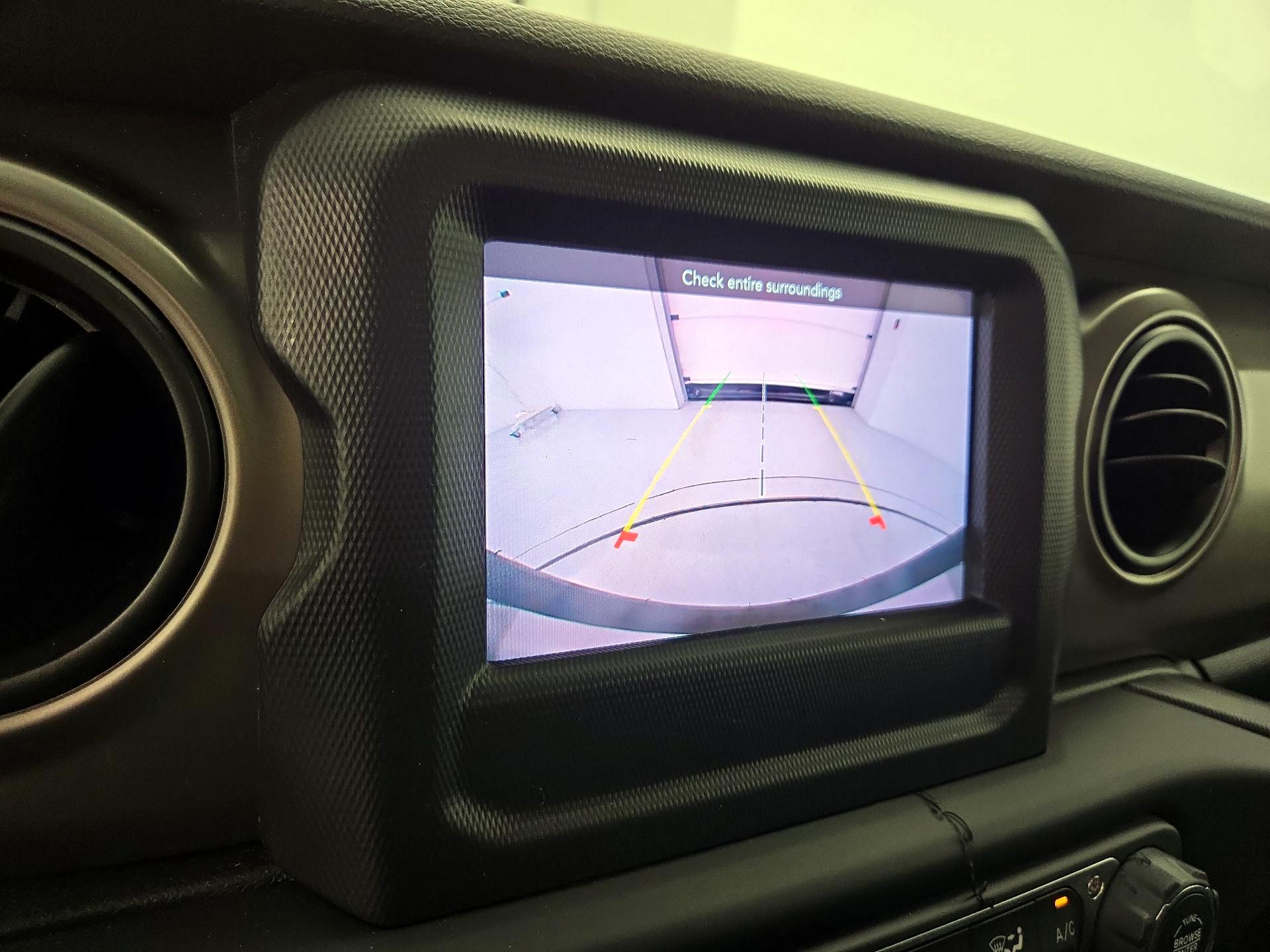 Thumbnail: 2020 Jeep Wrangler - 14