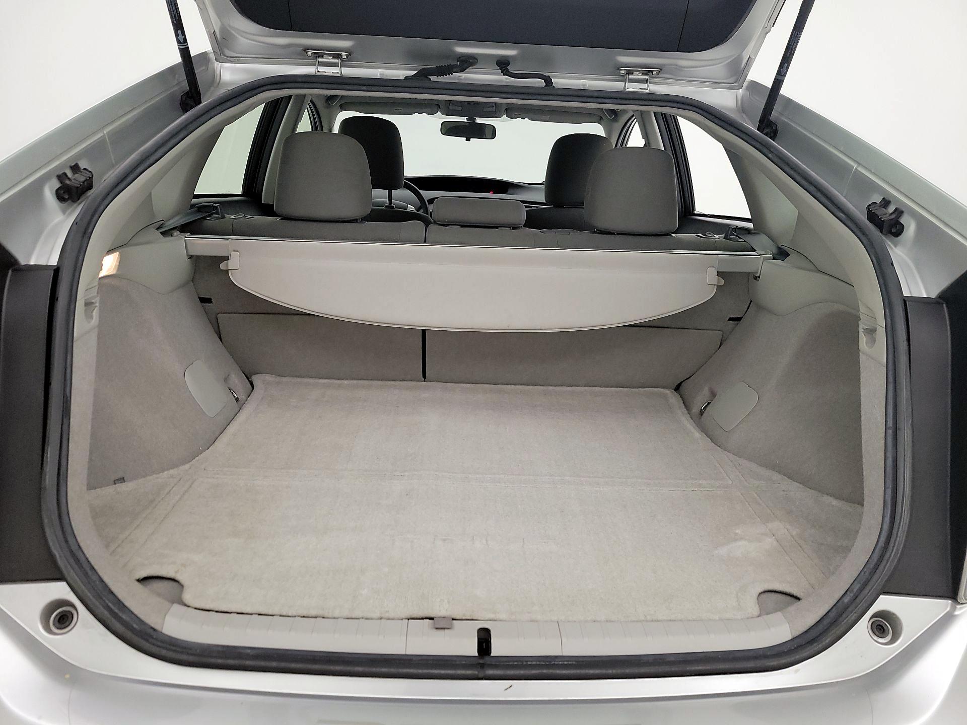 Thumbnail: 2014 Toyota Prius - 20