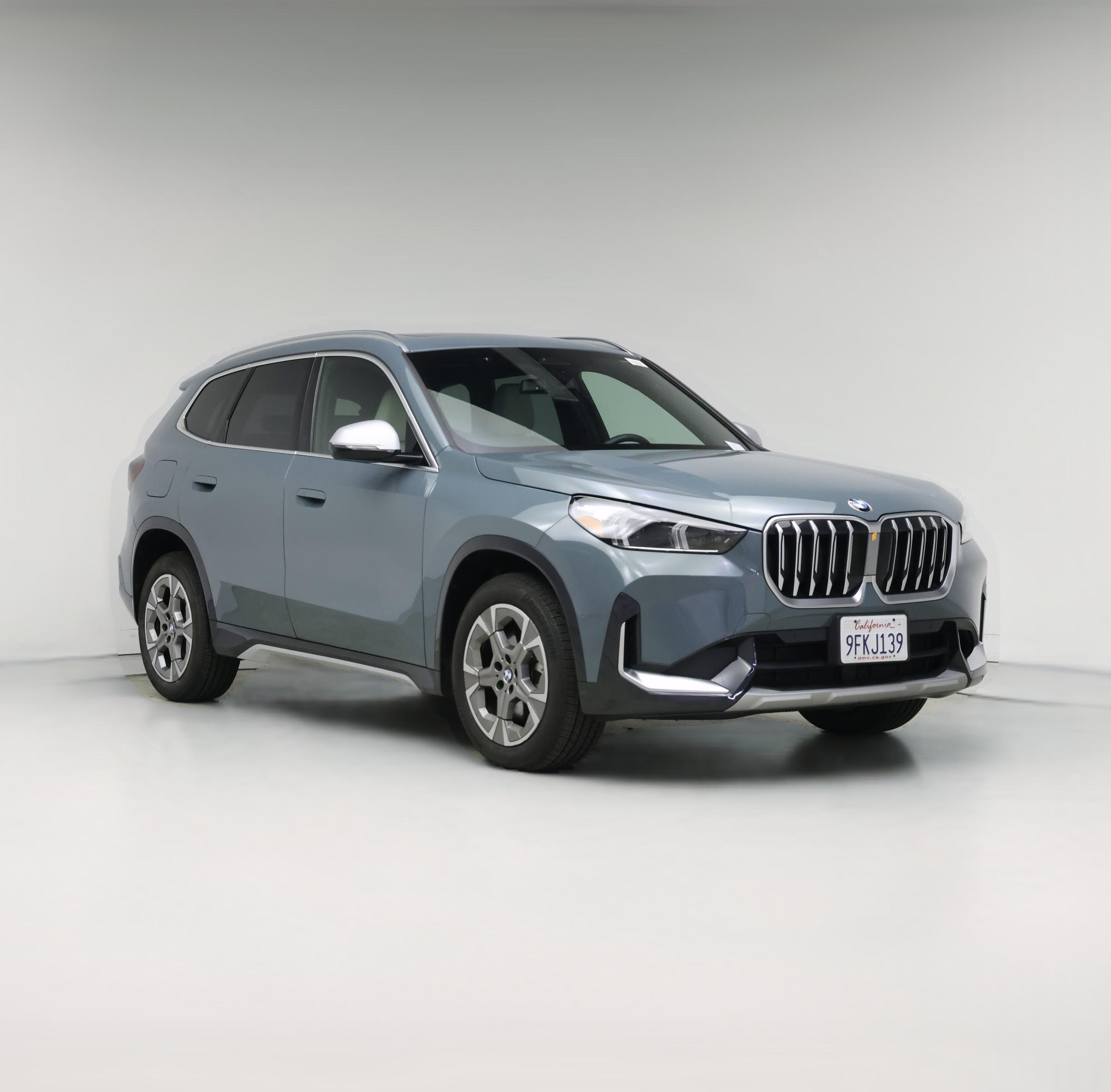 Thumbnail: 2023 BMW X1 - 1