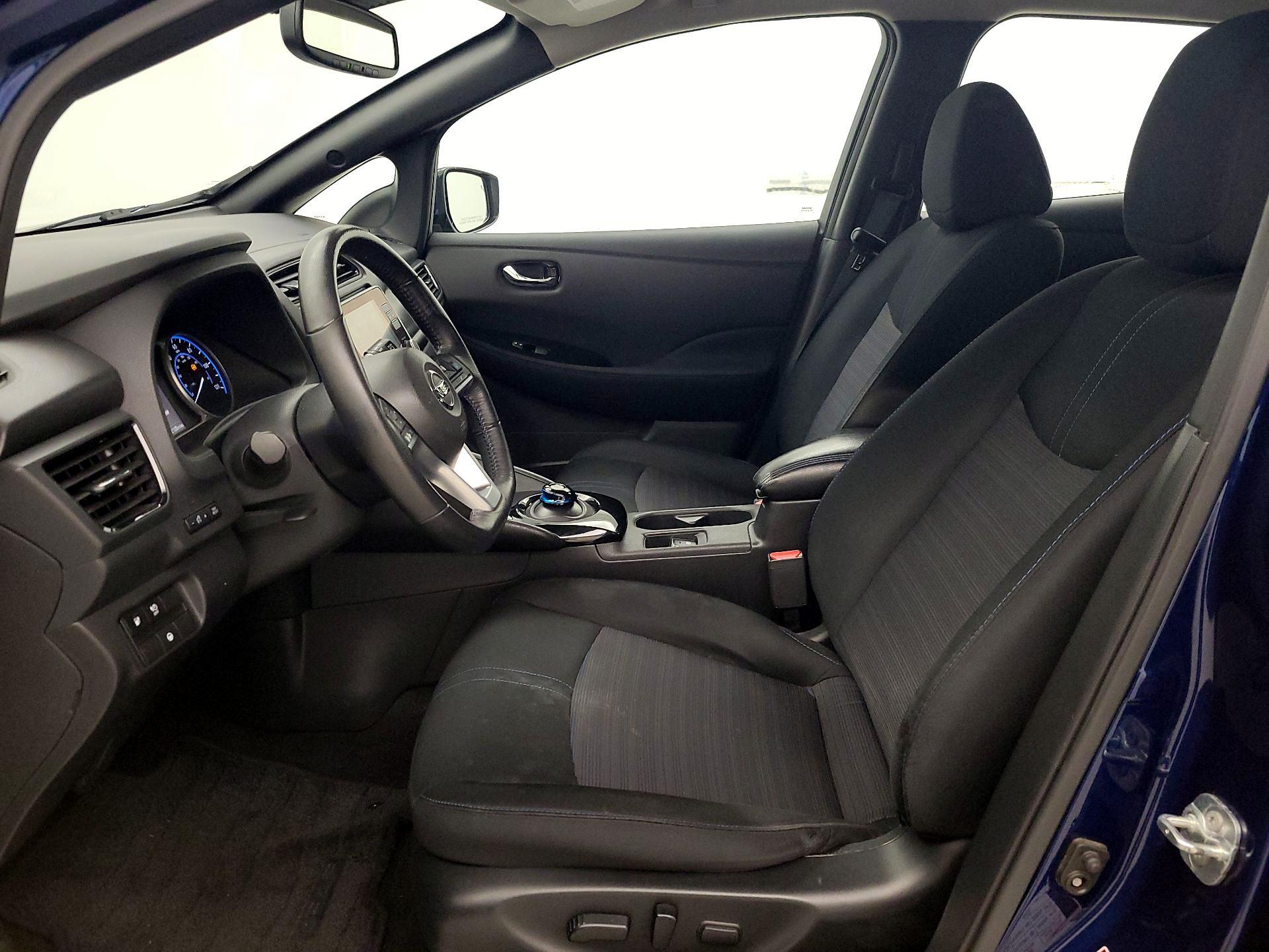 Thumbnail: 2020 Nissan Leaf - 11