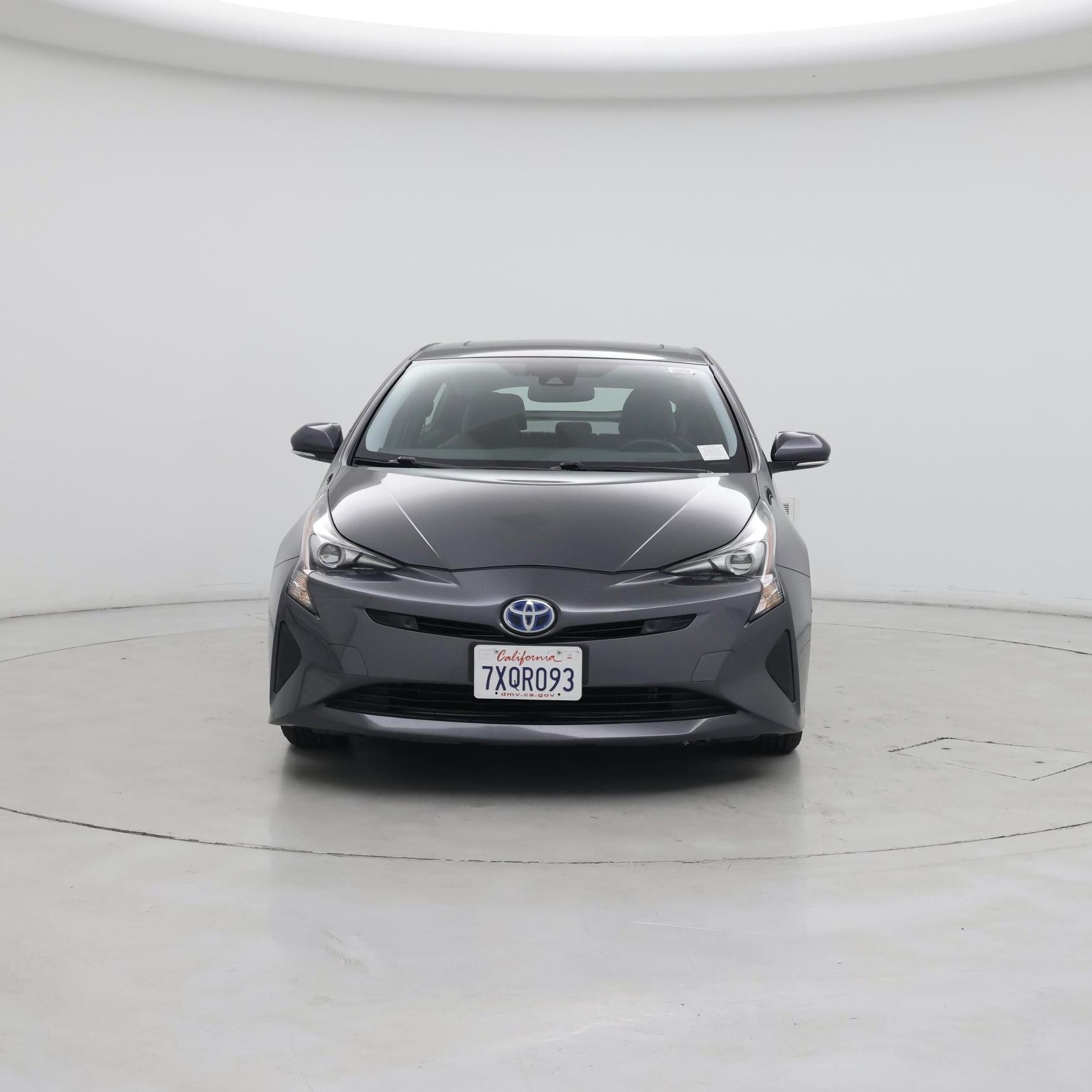 Thumbnail: 2017 Toyota Prius - 5